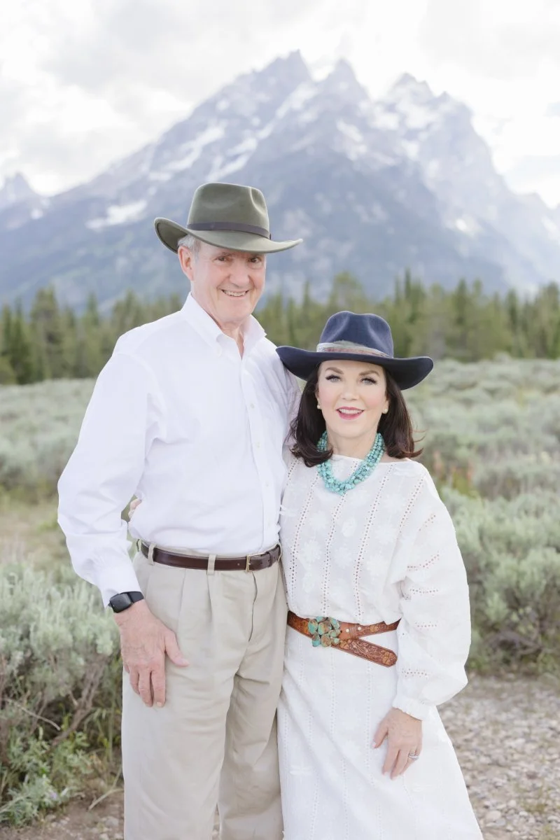  Jackson Hole photographer captures adult family photography session.  