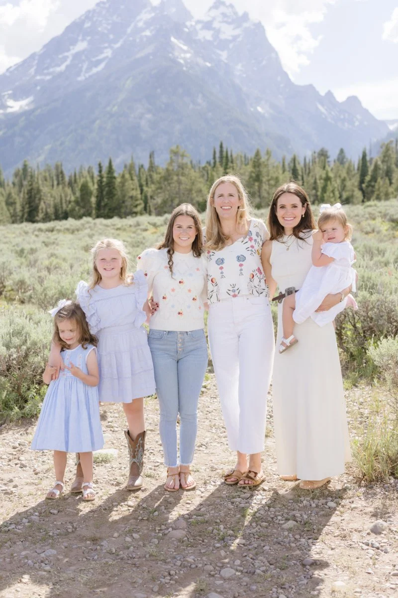  Photographer captures adult family photography session in Jackson Hole. 