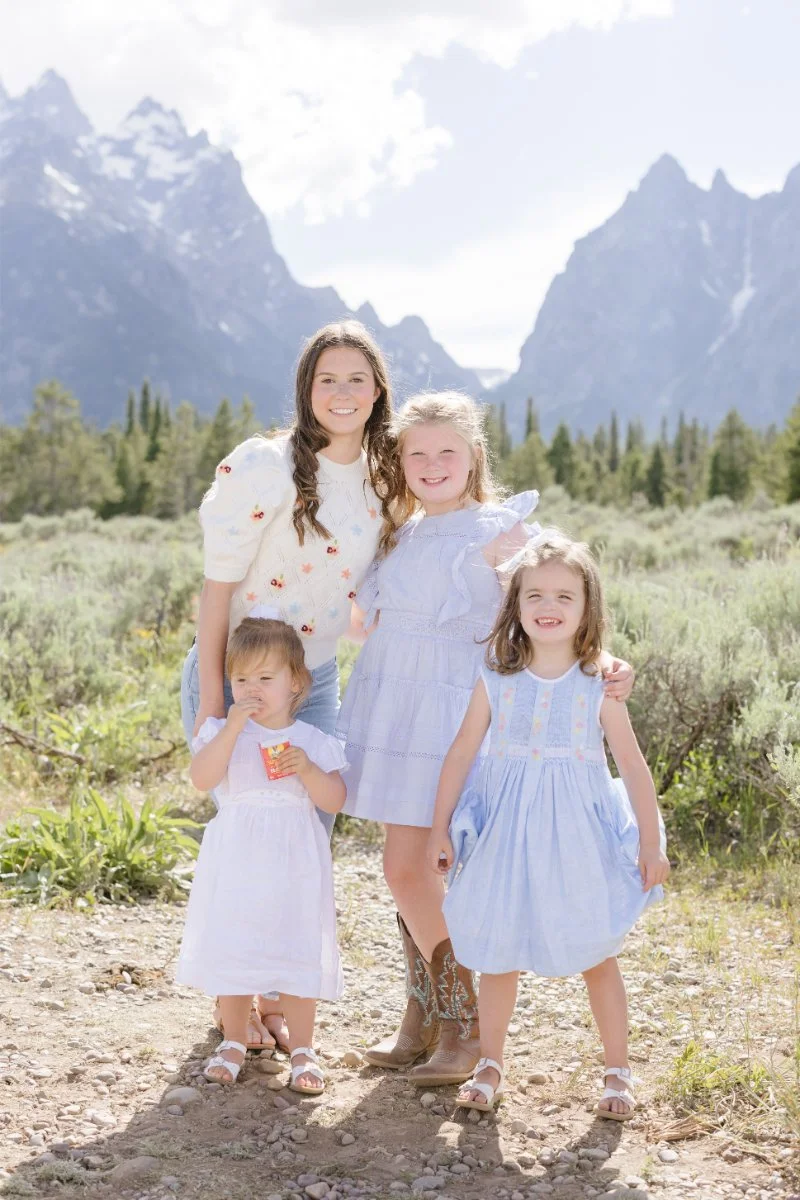  Photographer captures adult family photography session in Jackson Hole. 