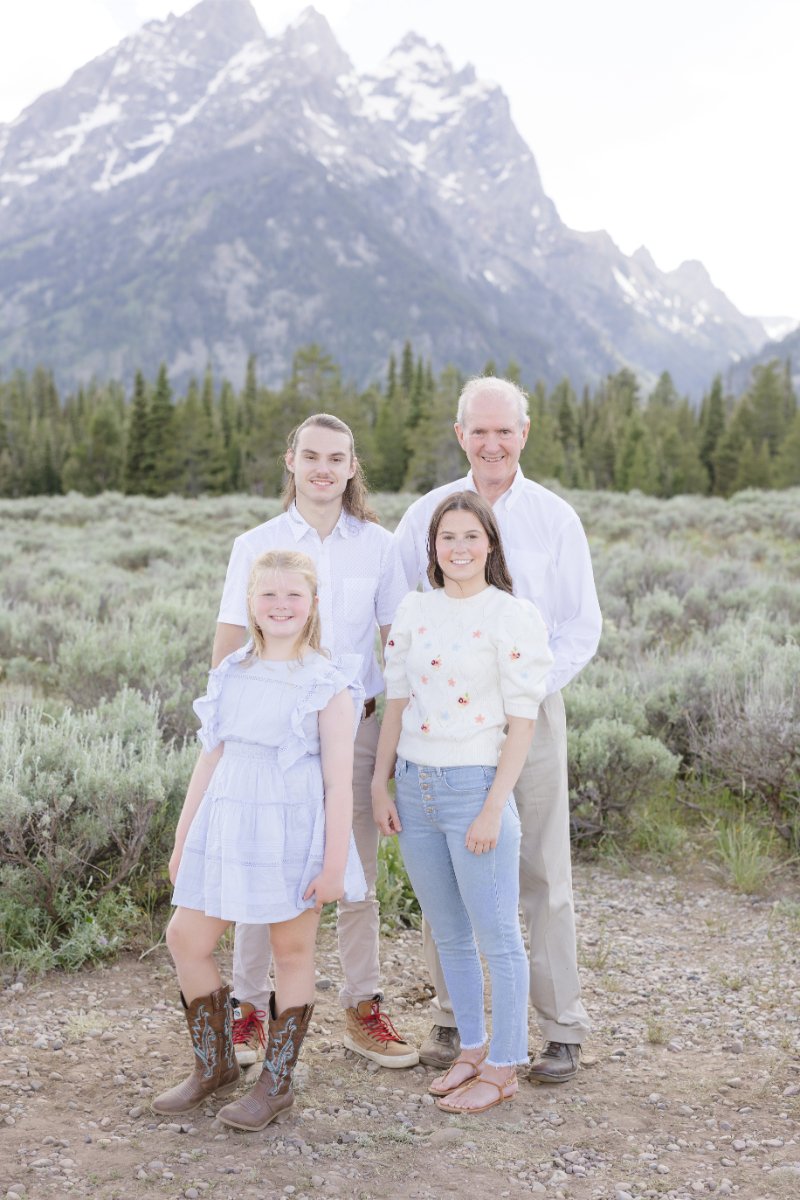  Photographer captures adult family photography session in Jackson Hole. 