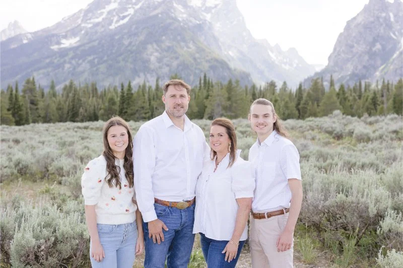  Photographer captures adult family photography session in Jackson Hole. 