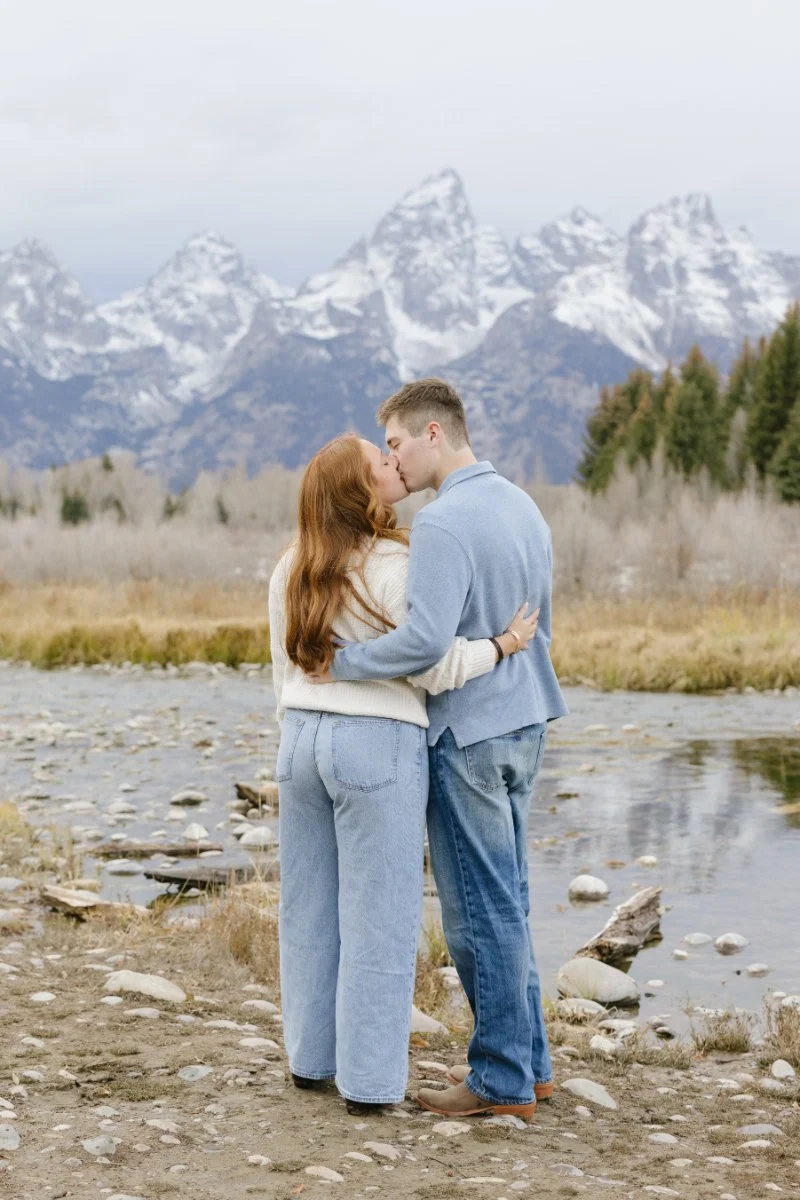  Casual outfit inspiration for what to wear for a proposal photoshoot in Grand Teton National Park 