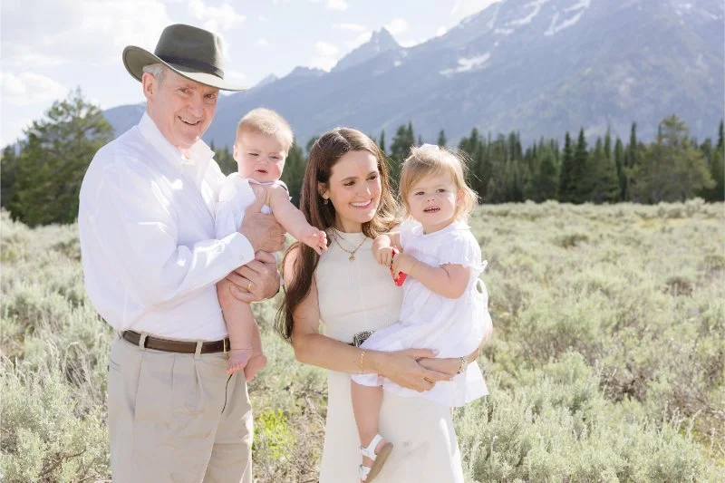 Jackson Hole photographer captures adult family photography session.