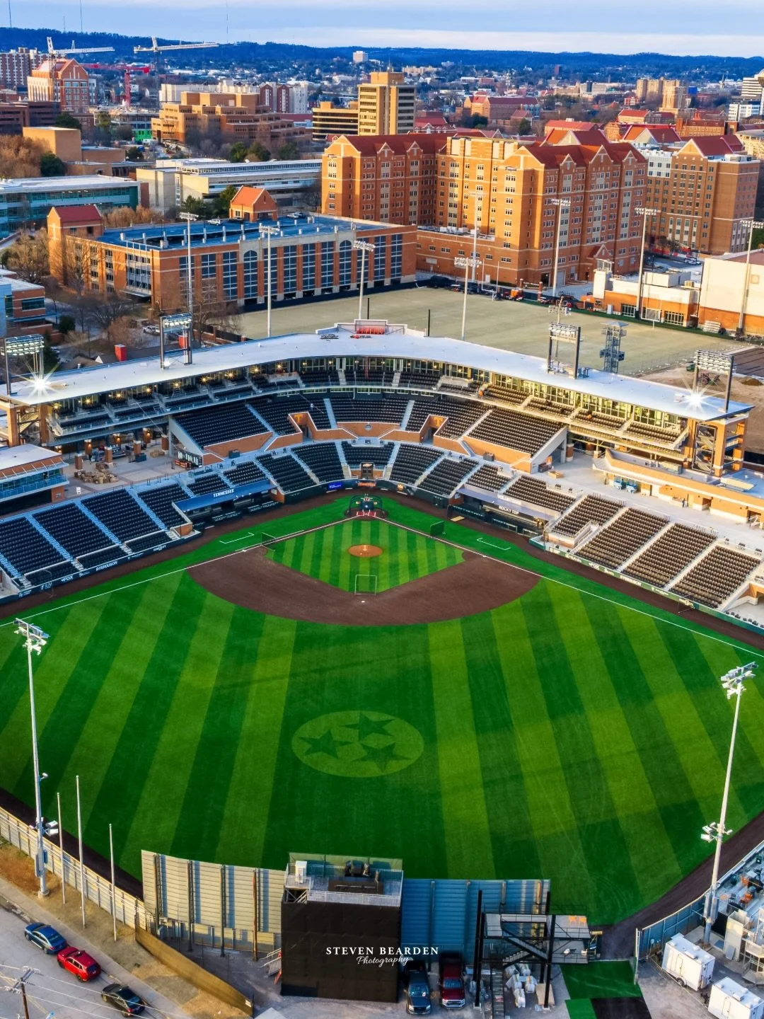Lindsey Nelson &mdash; past and future

I remember going to my first UT baseball game in 2004. Seating on these crappy bleaches right beside first base. Maybe 2,000 in attendance. They gave away hot dogs for free after the 6th inning so they didn&rsq