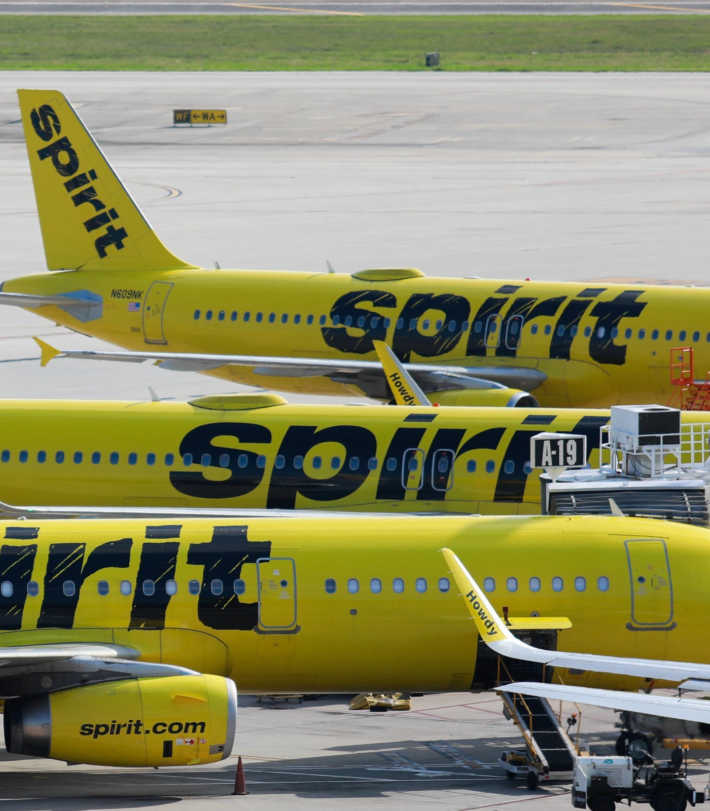 End of an Era: Spirit Airlines Shuts Down Overnight, Leaving Thousands Stranded as Industry Scrambles to Respond