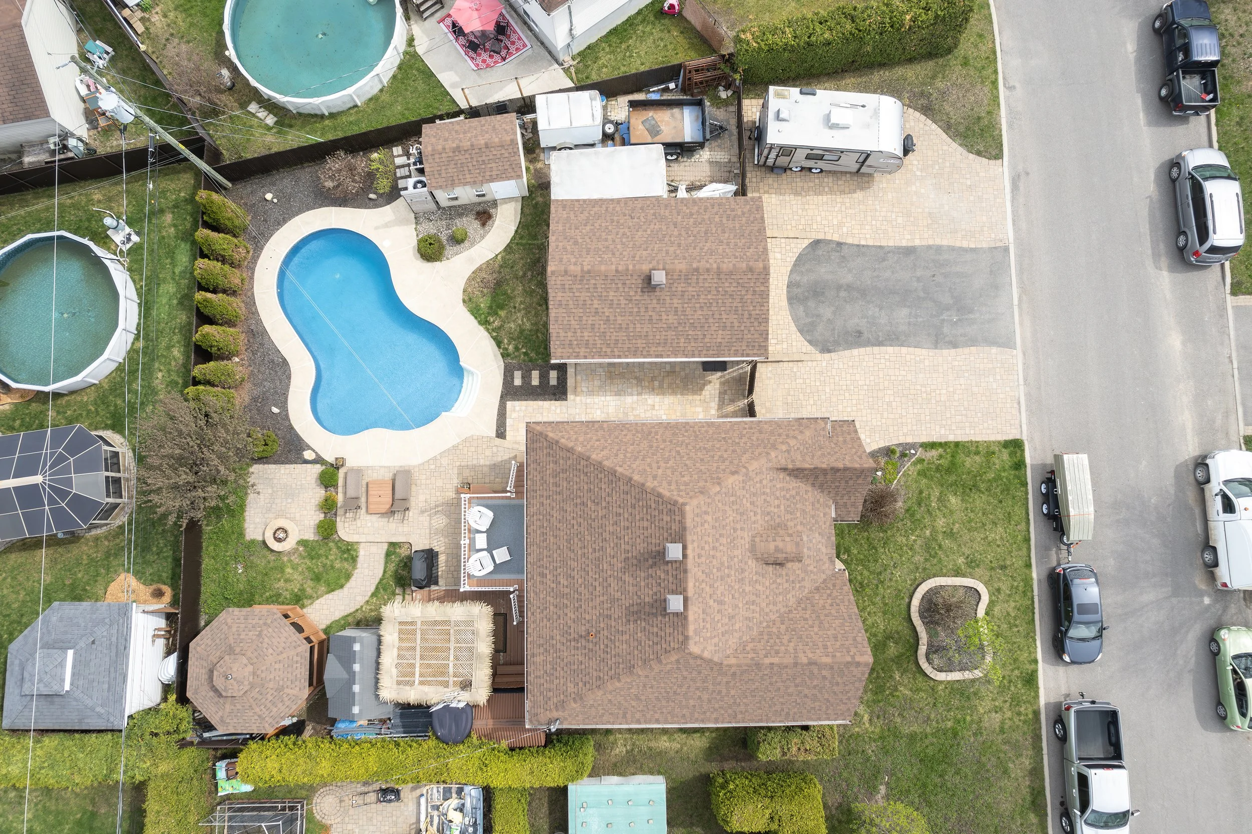 22B- drone_vue aerienne du toit copie.jpg