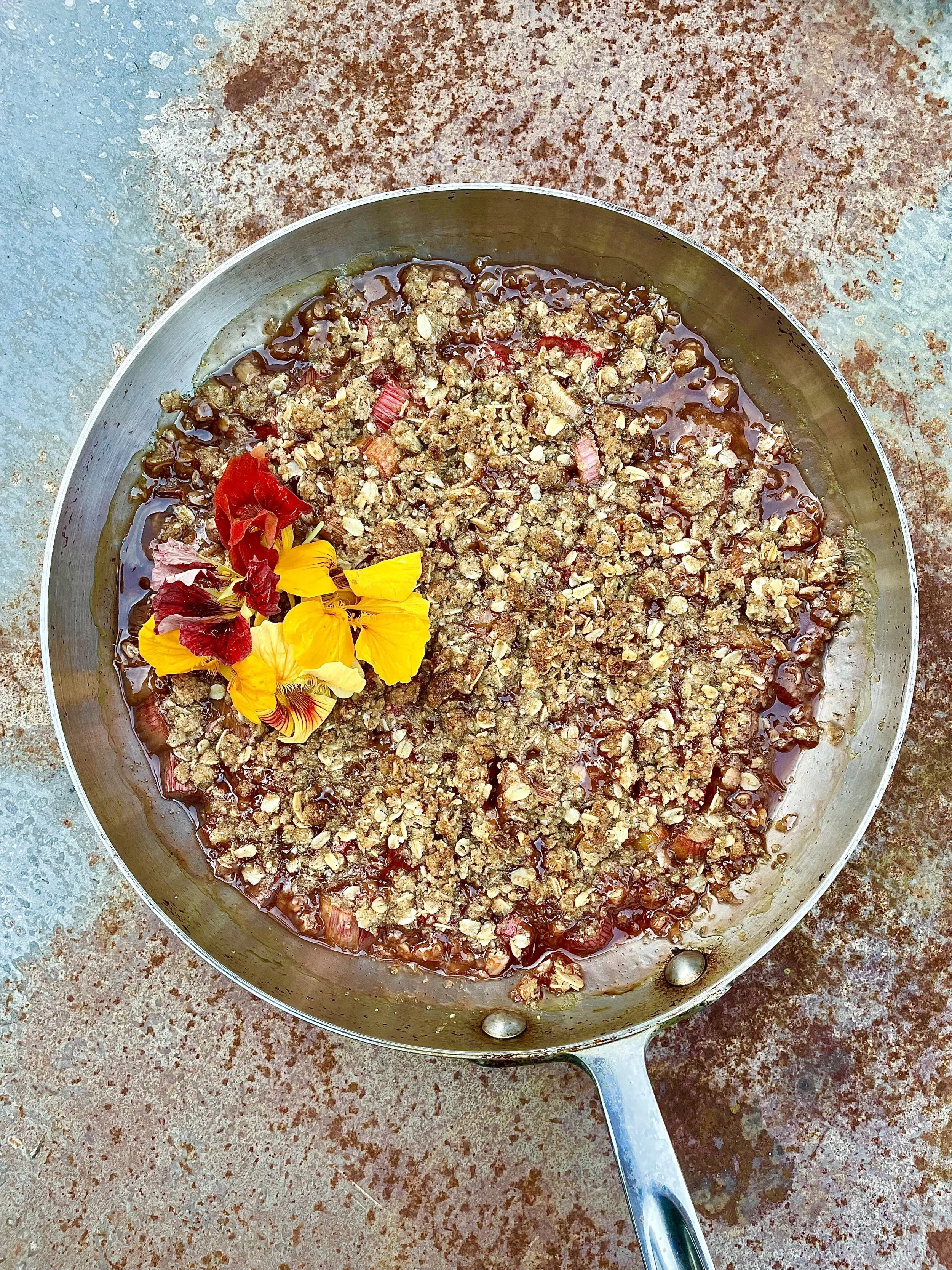 Rhubarb Crisp