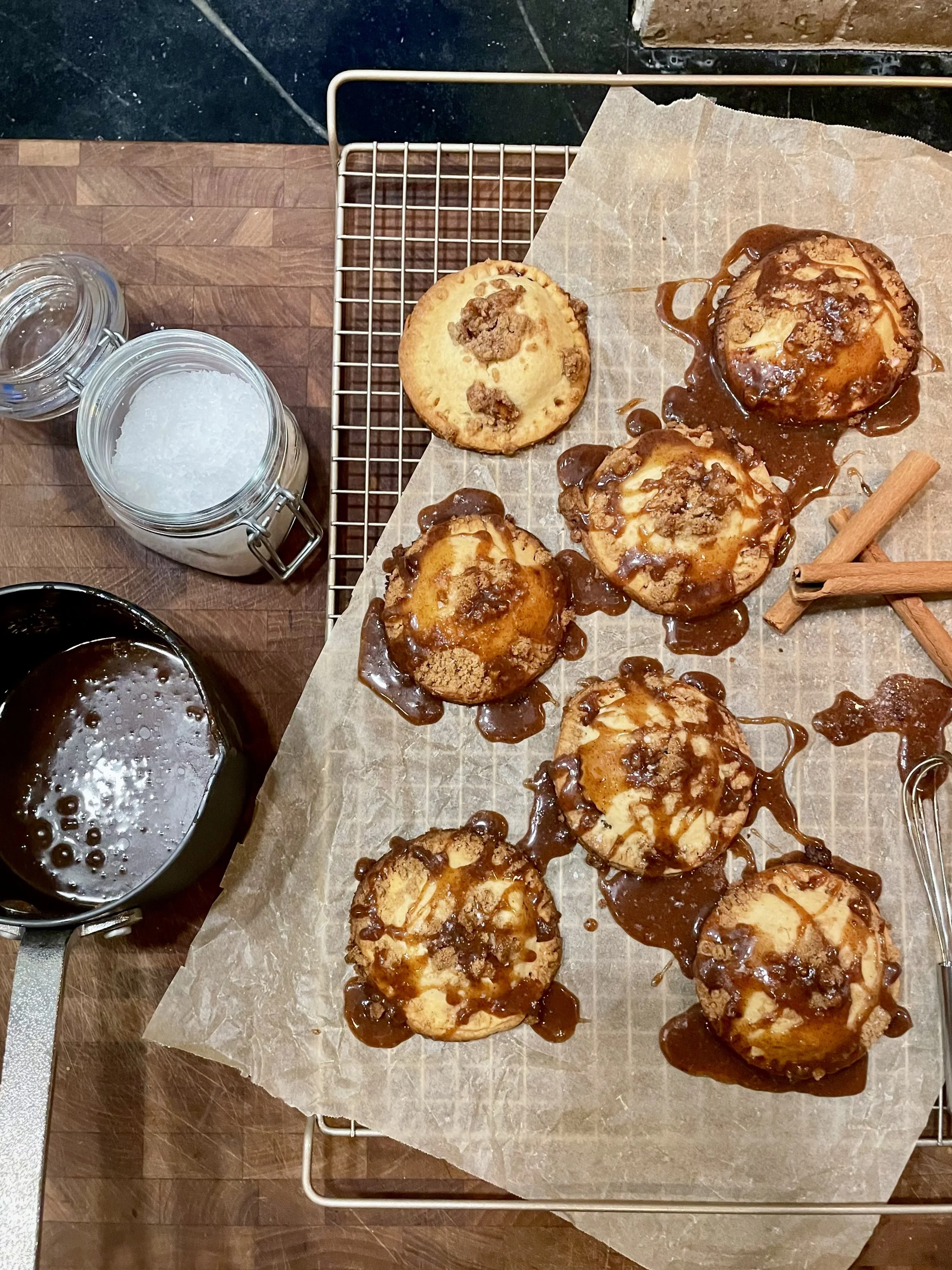 Cinnamon Apple Hand Pies