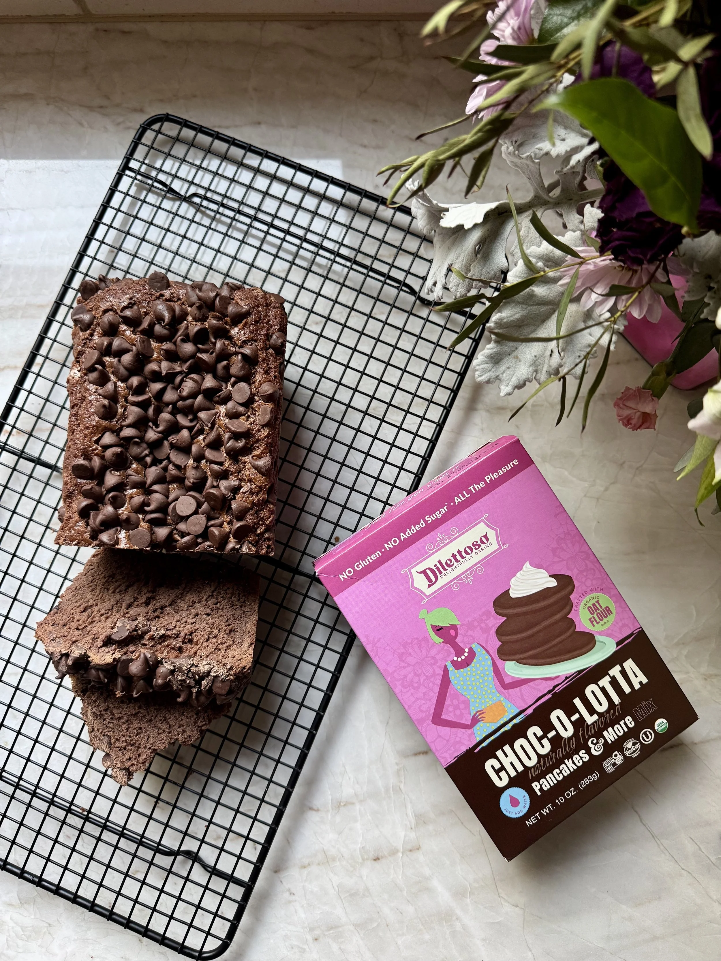 gluten-free chocolate breakfast cake with Dilettoso baking mix