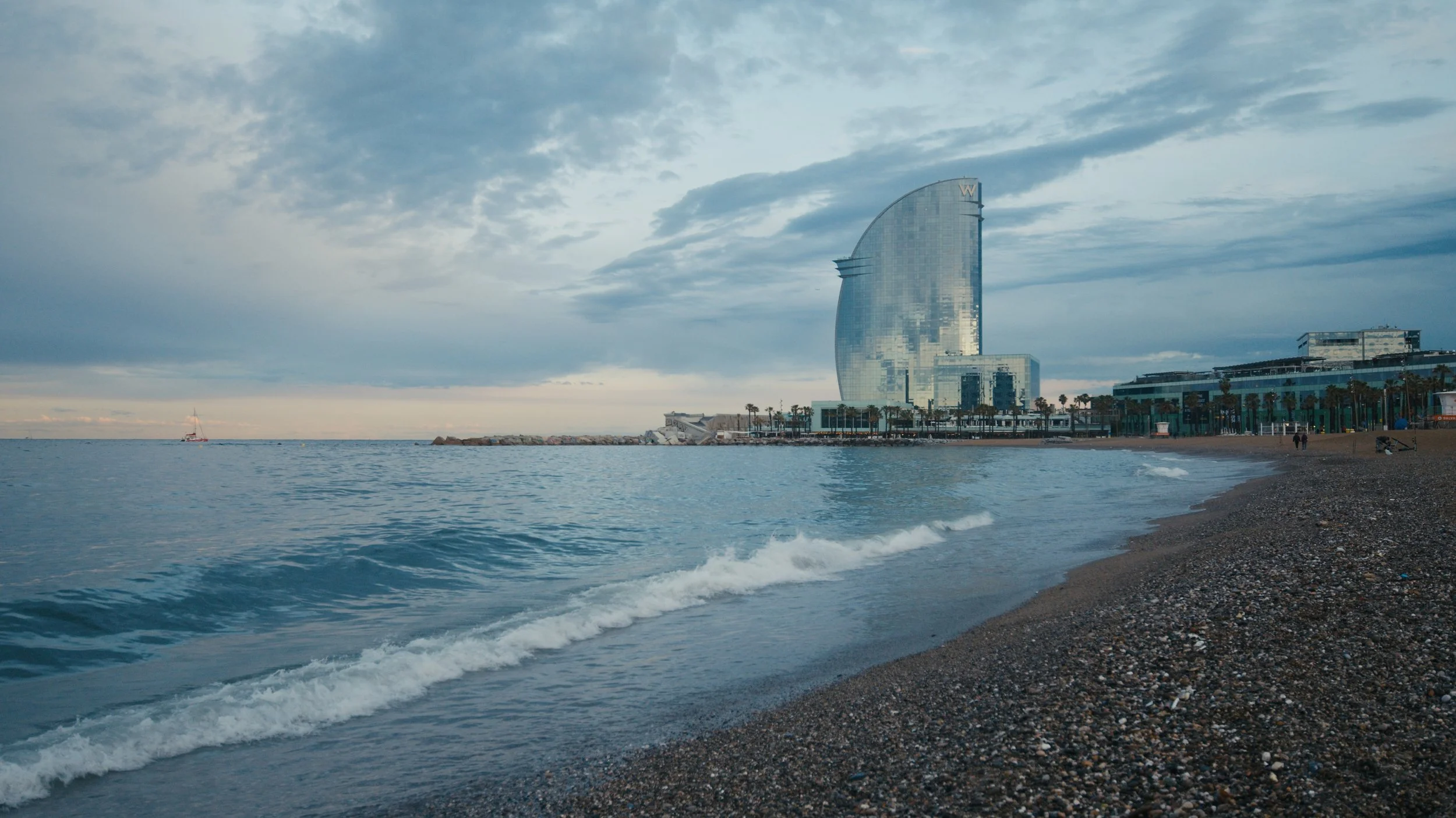 Barcelona v2_1.41.1.jpg