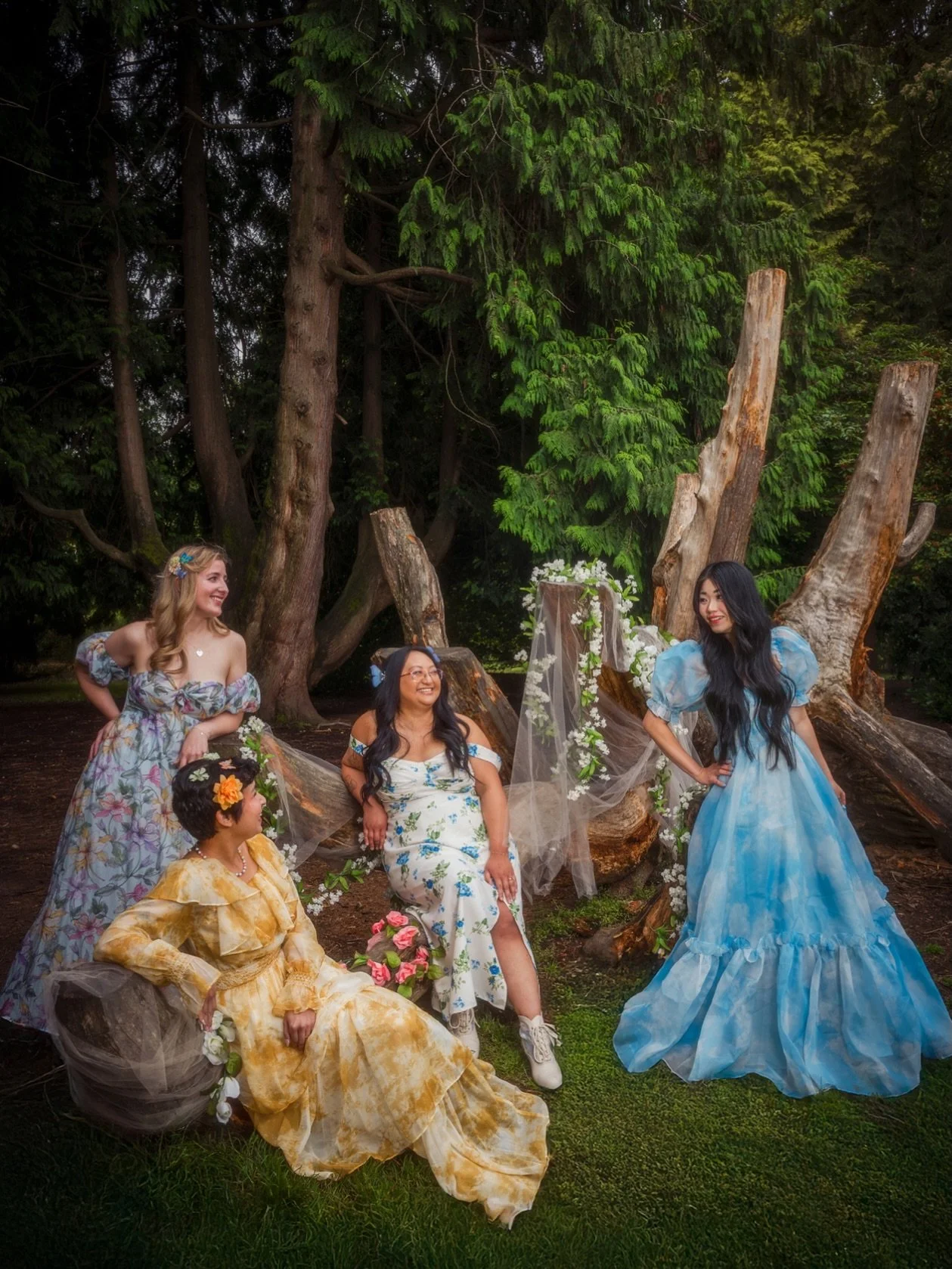 Spring is in the air which means ~ bridal season! Your bachelorette or bridal photos don&rsquo;t have to be boring. I worked with these amazing women making a forest daydream come true 📚💫 What is your photo fantasy? Let&rsquo;s make it happen. I bo