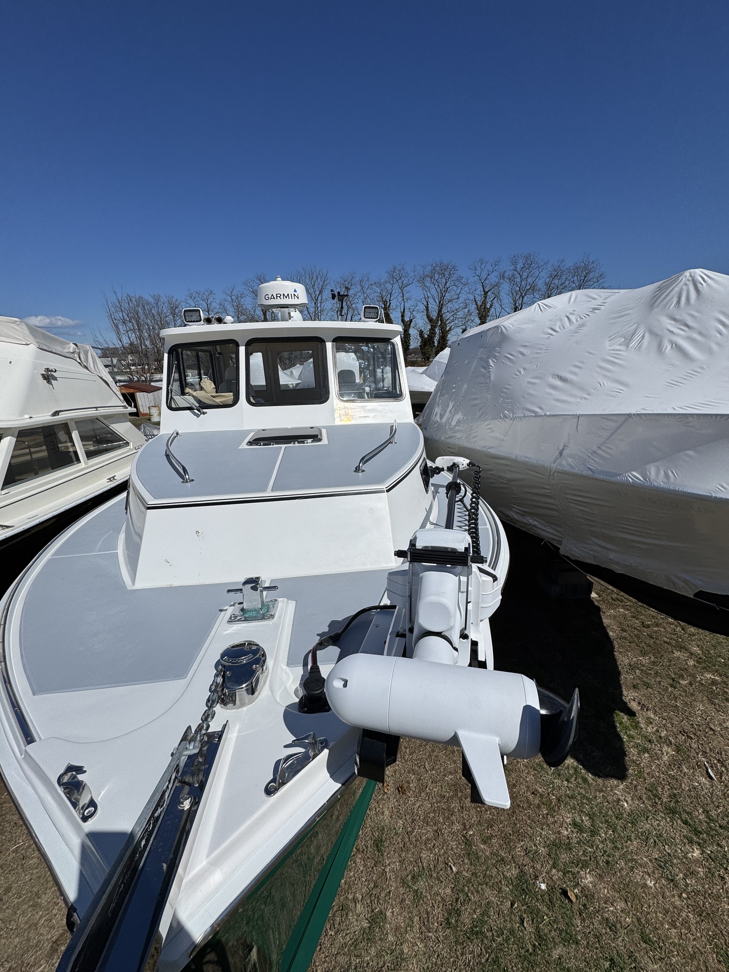Minn Kota Instincy Quest Trolling motor installed on a down east boat