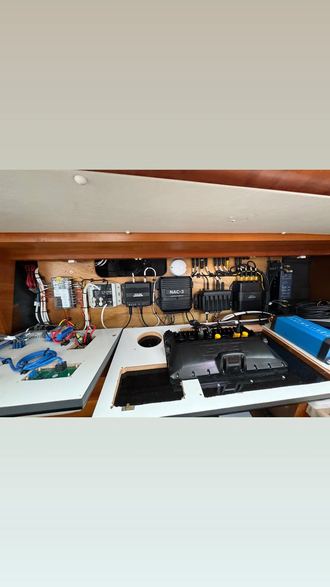 B&G electronics install