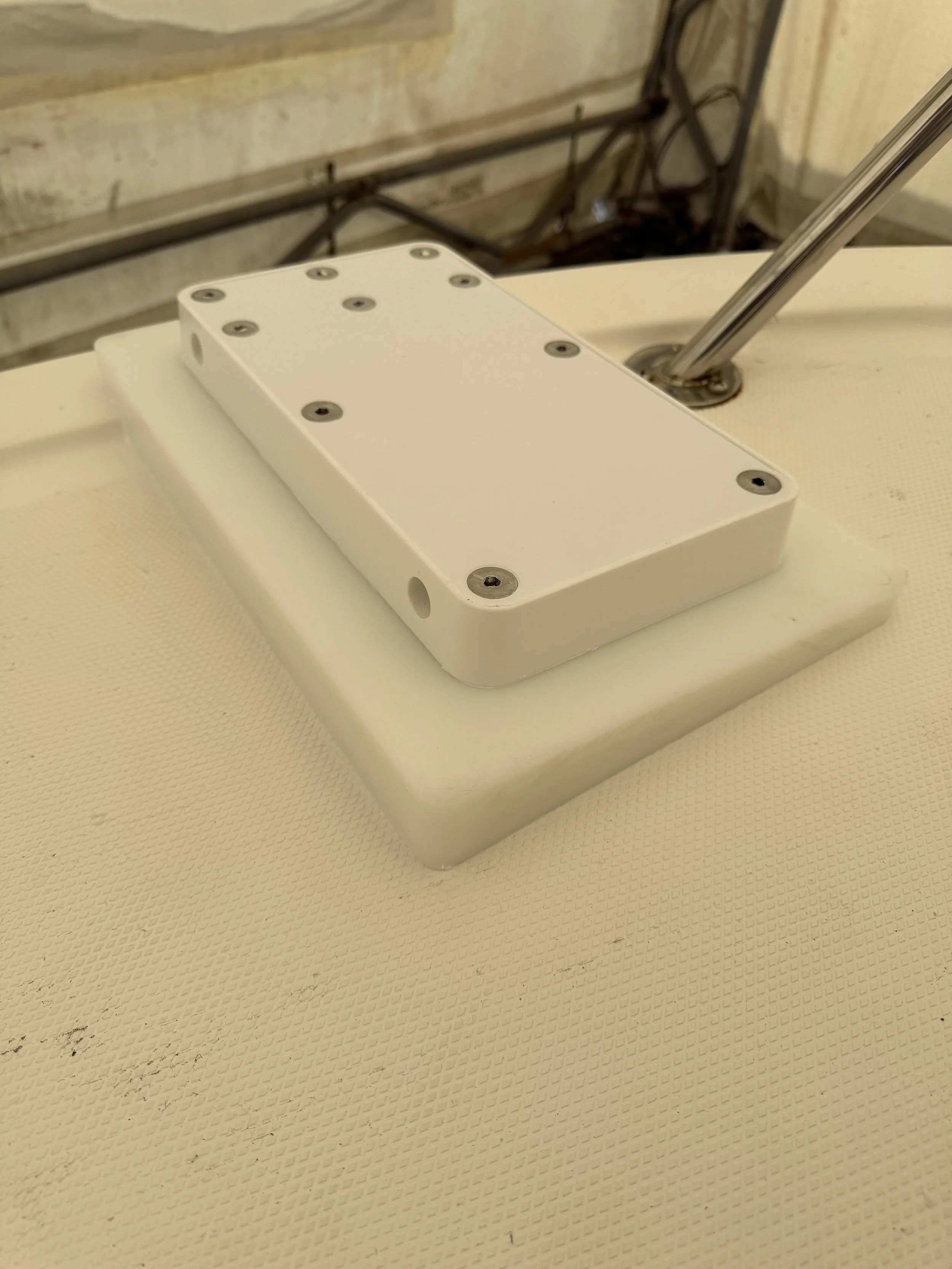 Custom trolling motor mounting wedge on a steiger