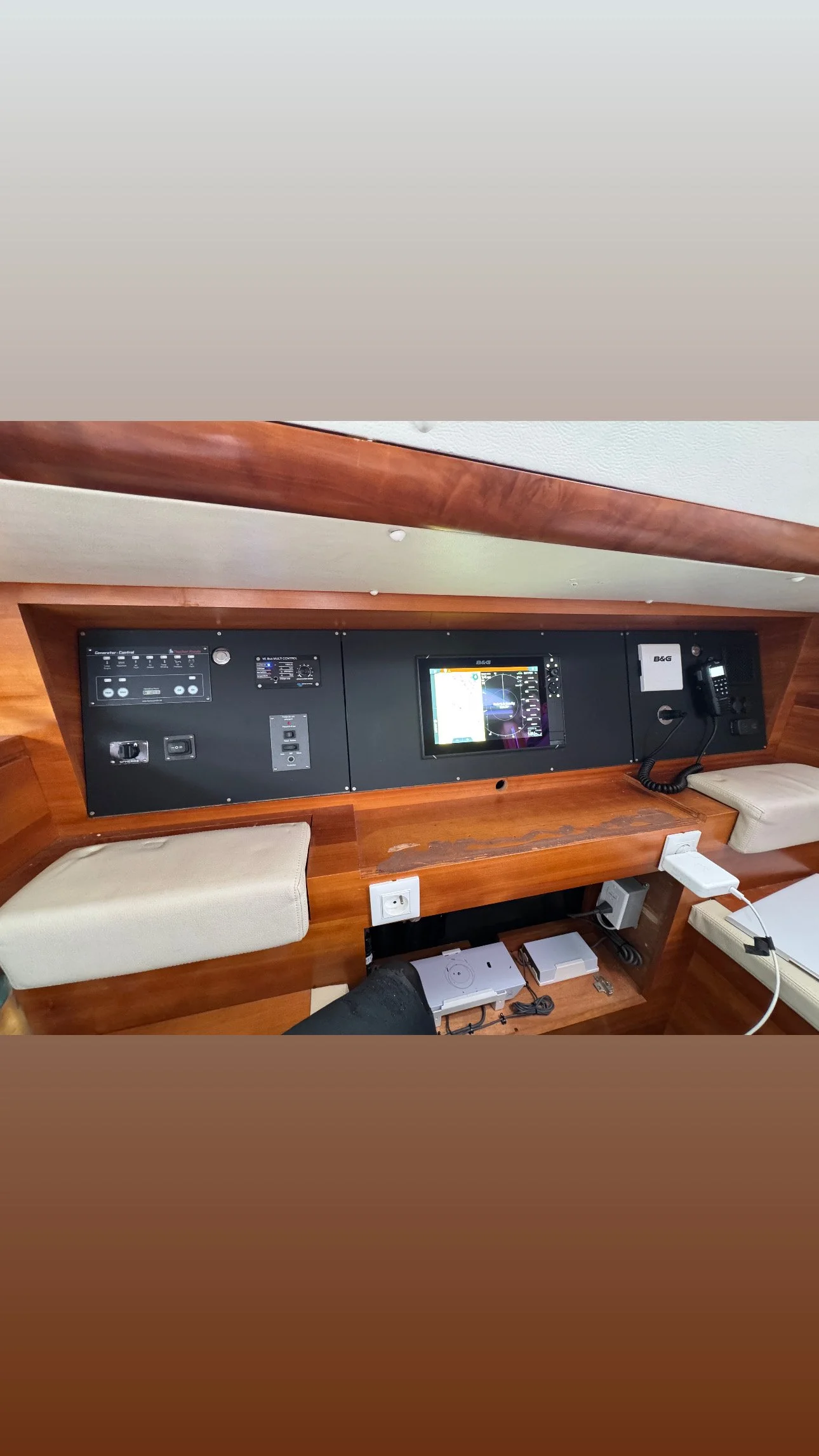 	
B&G electronics install