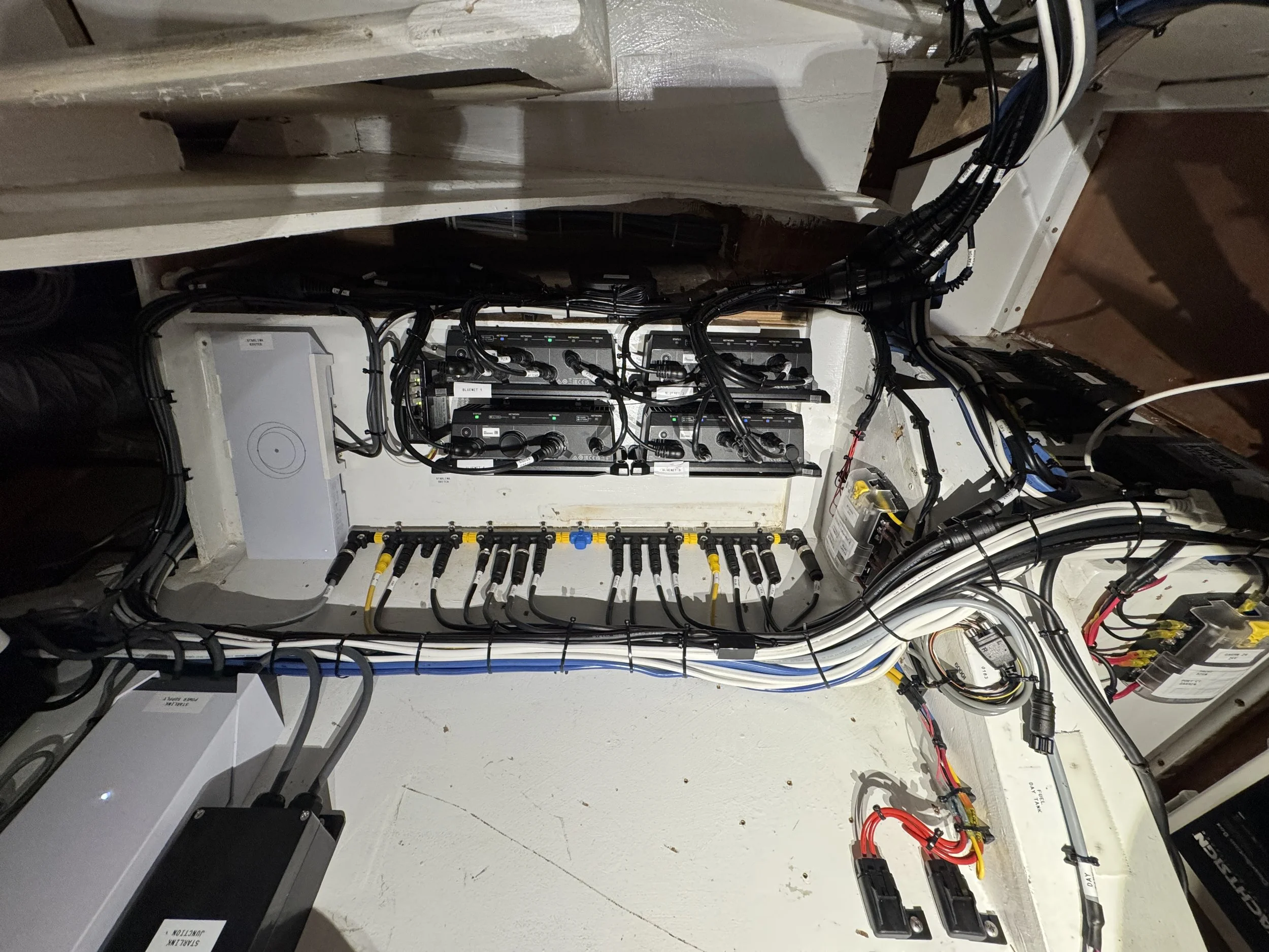 nmea 2000 wiring and garmin network on a 80 Hatteras motor yacht
