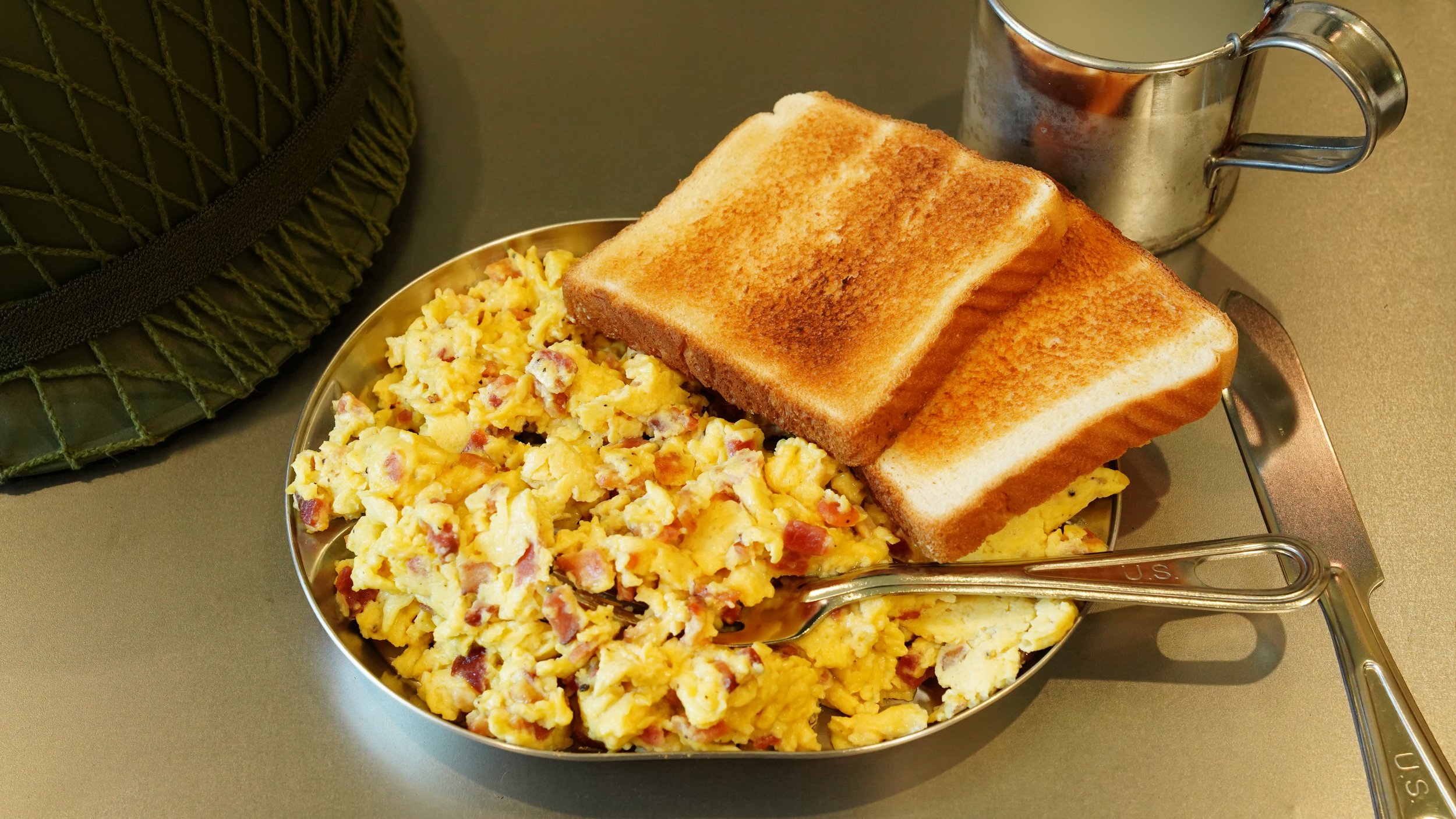 D-Day Scrambled Eggs and Bacon — Tasting History