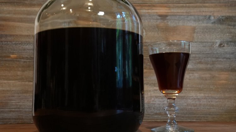 Bochet (Black Mead) — Tasting History