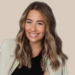  ÉMILIE BOUDREAULT  Émilie Boudreault est planificatrice financière certifiée et représentante en épargnes collectives chez IG. 