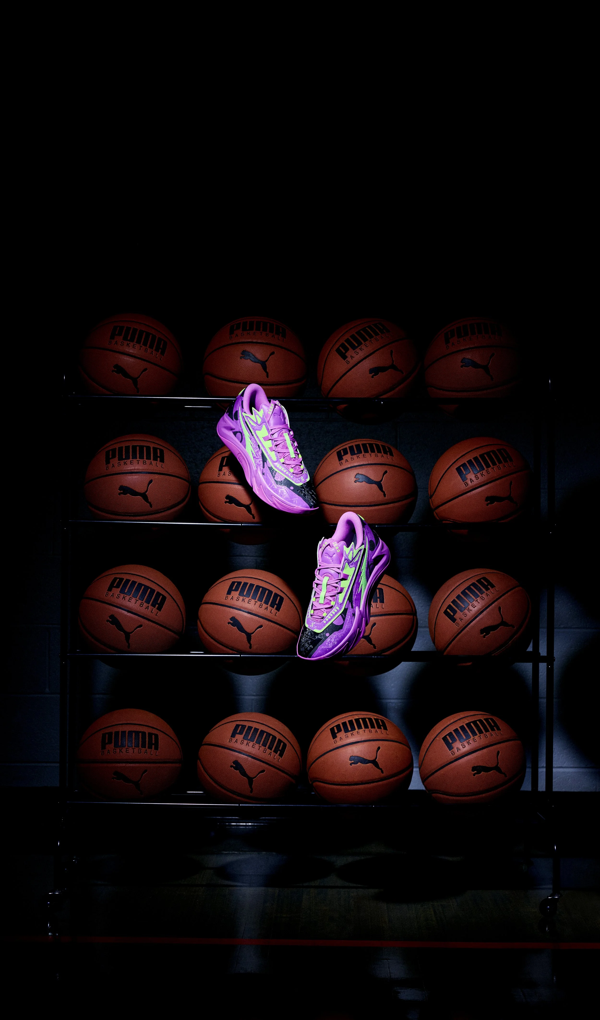 PUMA Hoops •
Scoot Zero II •
Photographer: Mark Clennon •
CD: Stefan Knecht •
ADs: Dee Dalencour, Ainsley Mcrae