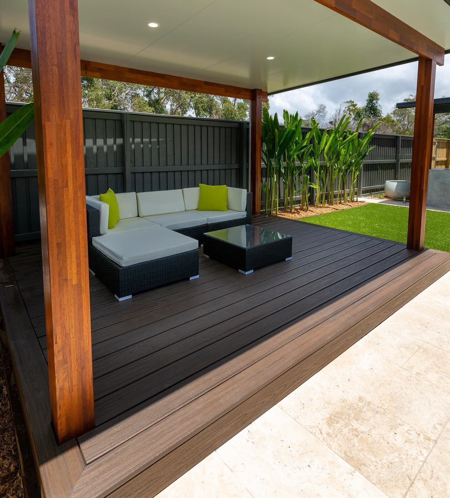 Poolside cabana on our wurtulla project, combining Trex composite decking with hardwood timber &amp; insulated roof panels 👌🏼