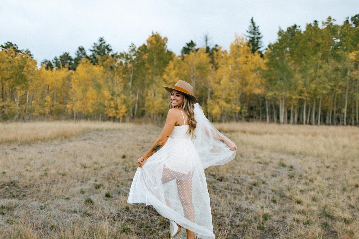 A little bit of this 💫

#mua #northerncolorado #coloradobrides #bridalmakeup #denvermua #beauty #fortcollins #makeup