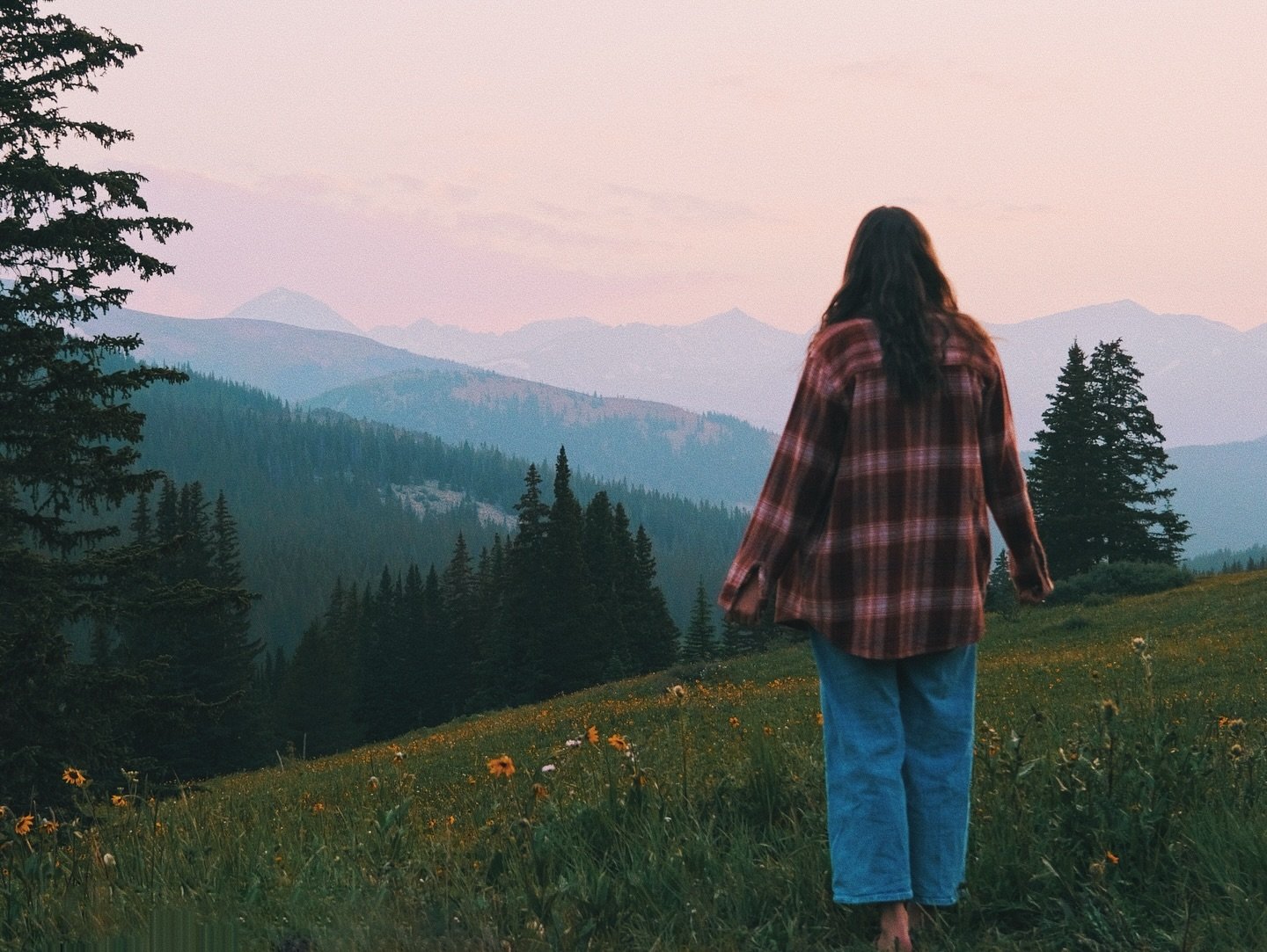 Sometimes it can be hard to really appreciate the place you come from and have lived for 21 years, but a good camping trip should do trick🏔️🌿
