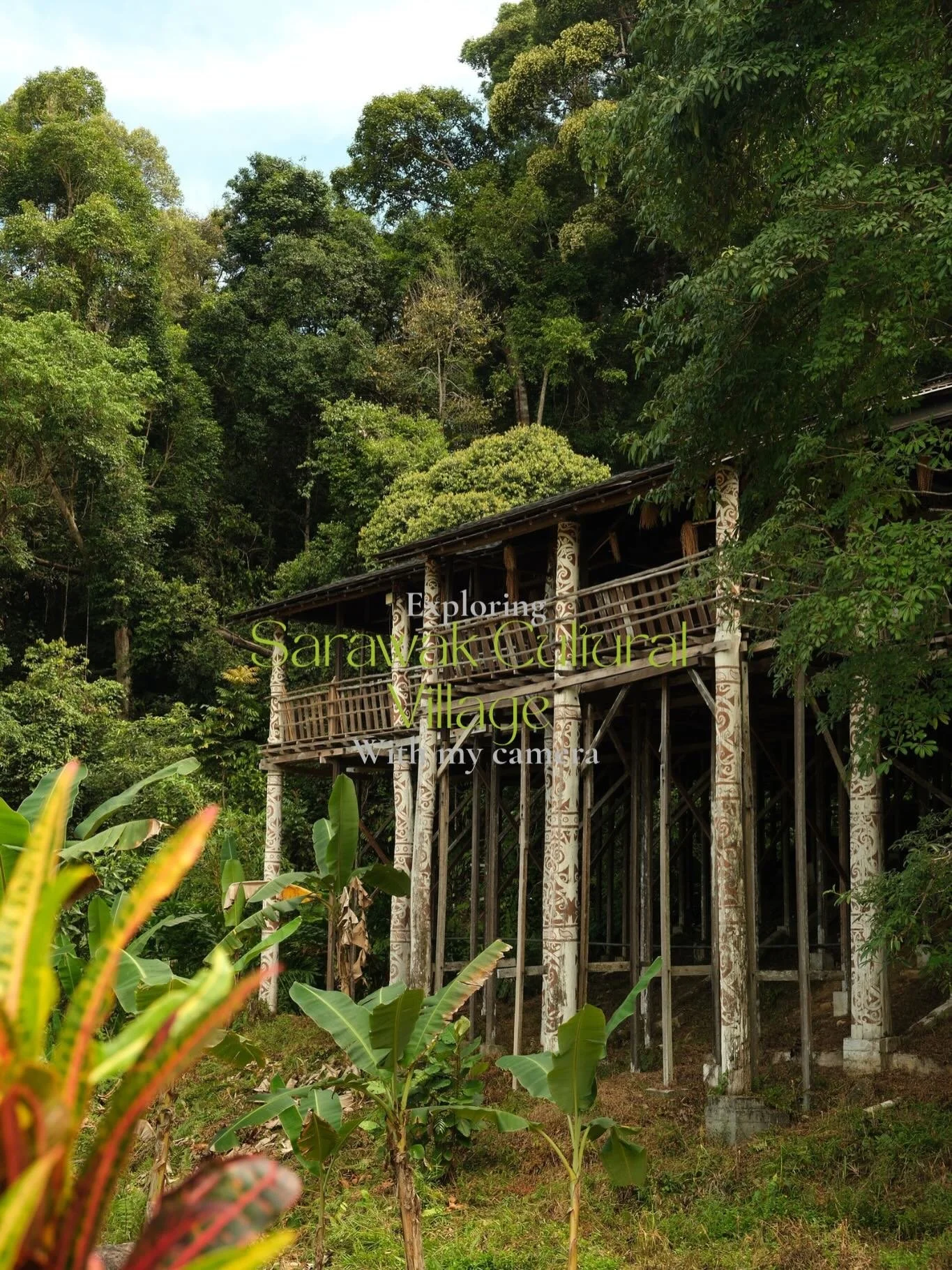 Capturing the Sarawak cultural village with my Fujifilm xt5, 2025

#sarawak #culturalvillage #fujifilm #travelphotography #malaysia