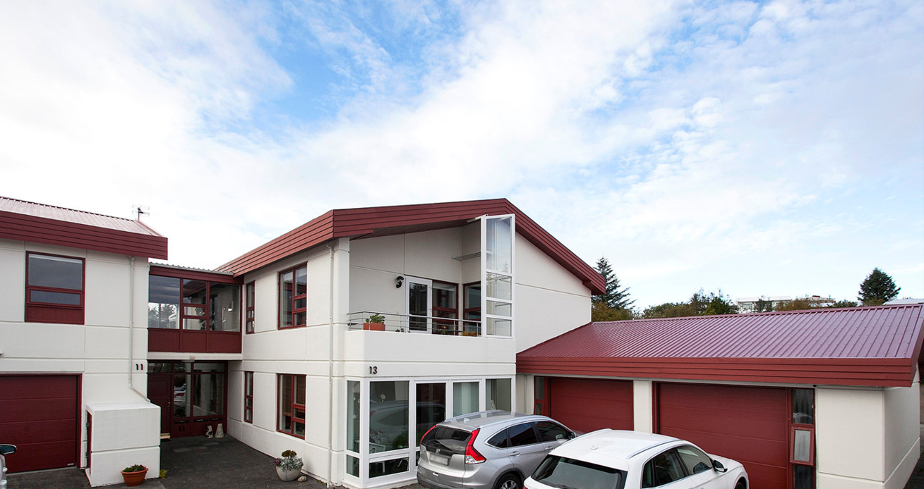Áland 11-13, 108 Reykjavík