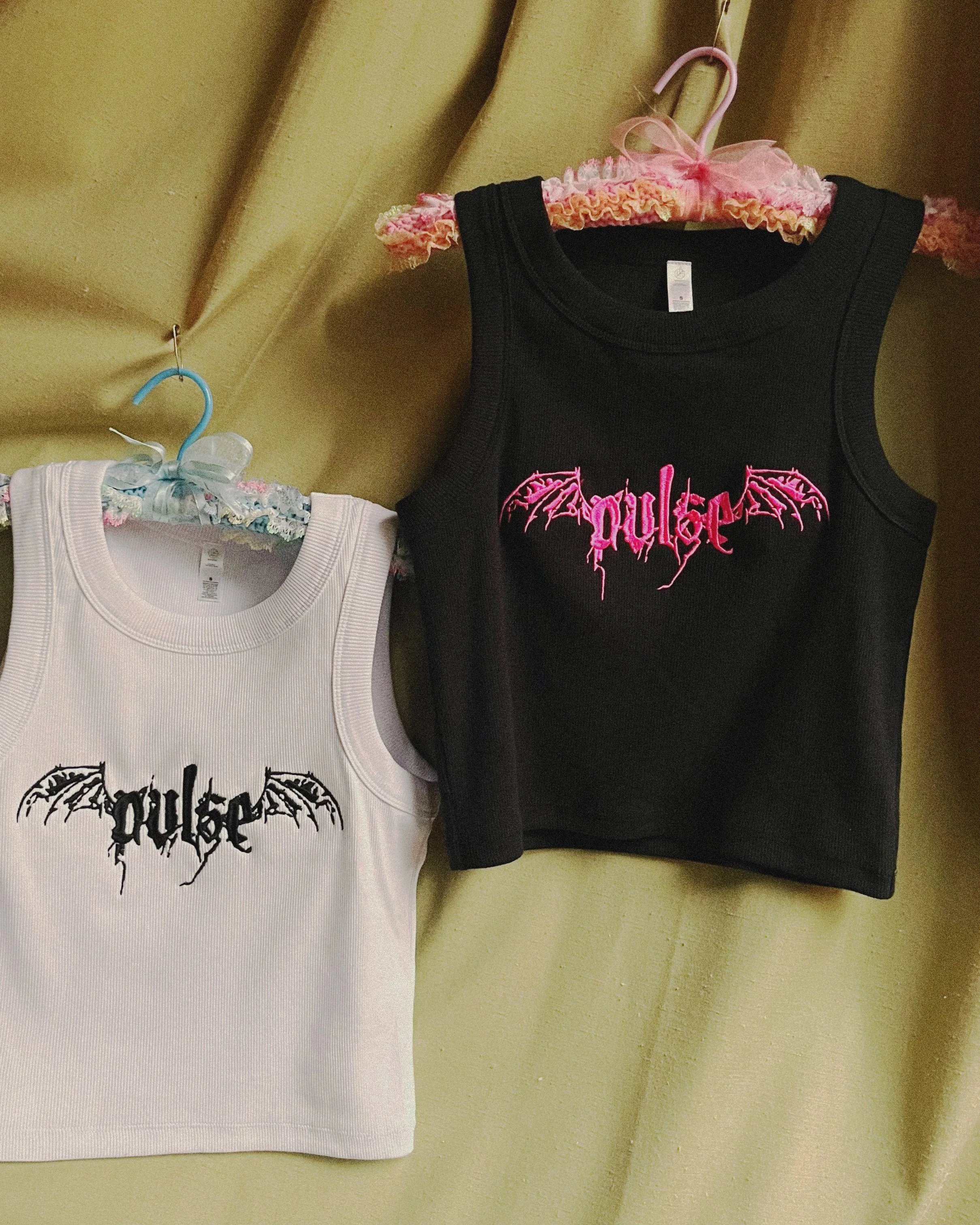 Embroidered Crop Singlet