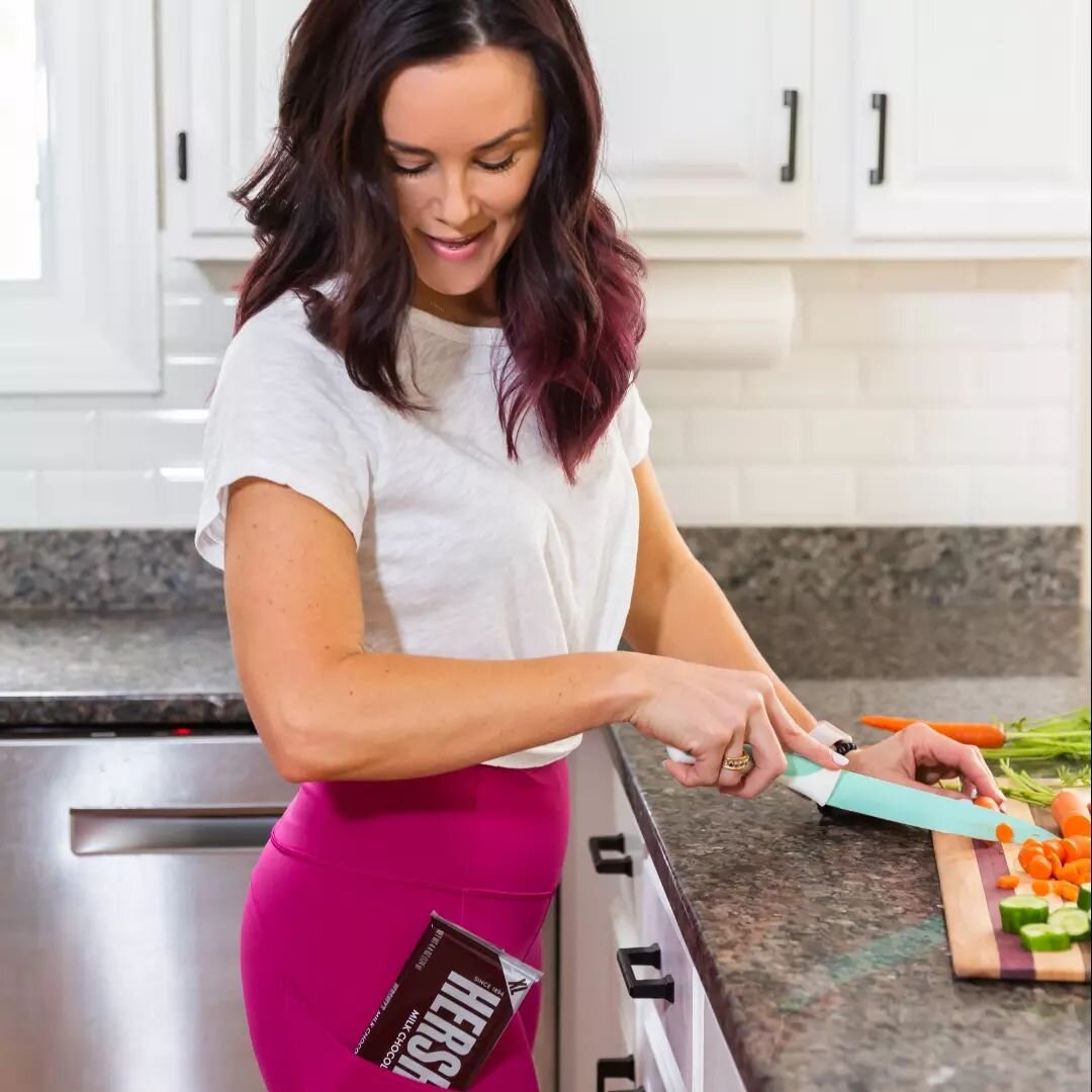 Client Spotlight! 🌟 Meet @mktherd - registered dietitian, nutrition and fitness enthusiast, and boy mom x3. She meets with clients of all ages (including kiddos!) and makes nutrition education fun. 

During our photoshoot, we highlighted her service