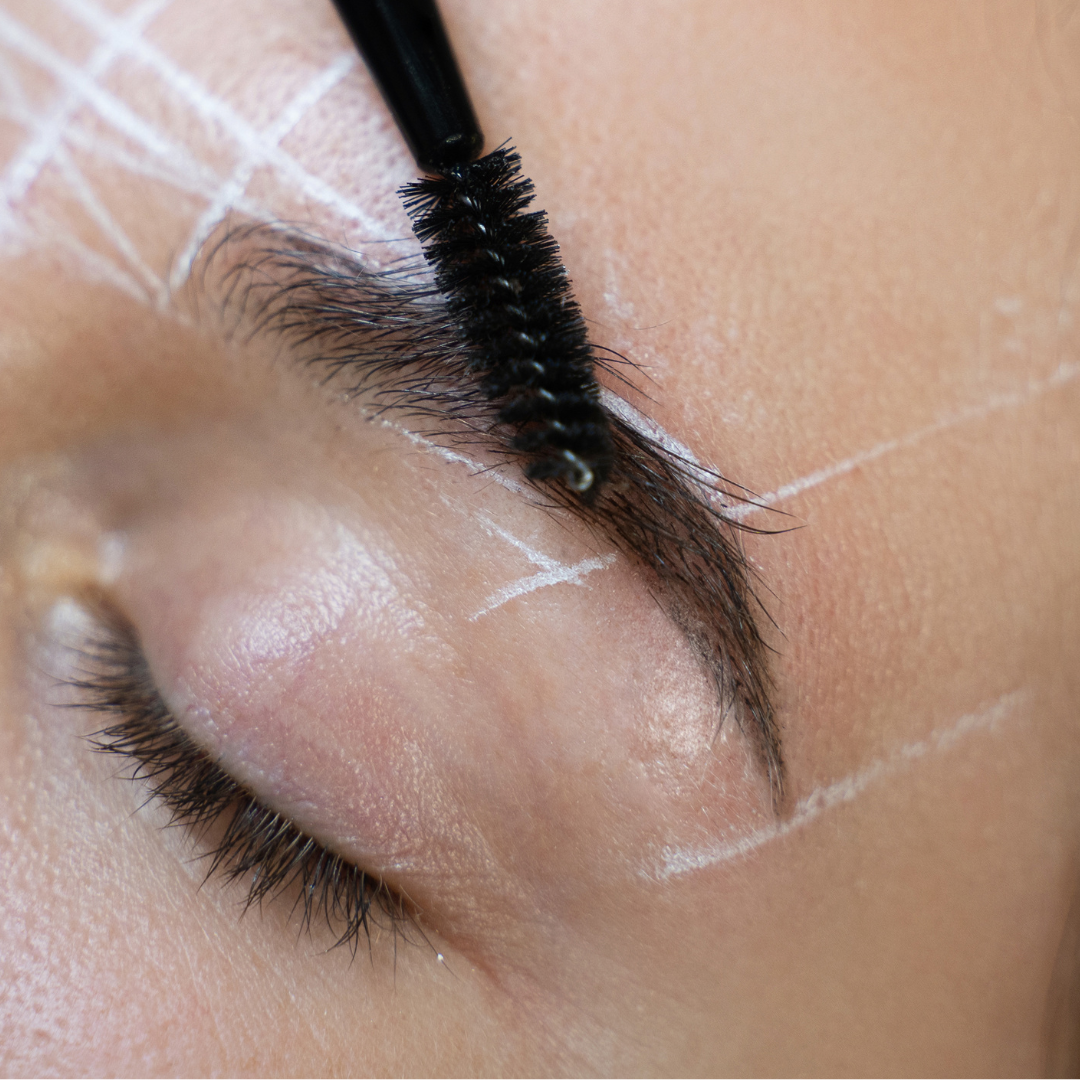 eyebrow-shaping-mapping-tint-wax