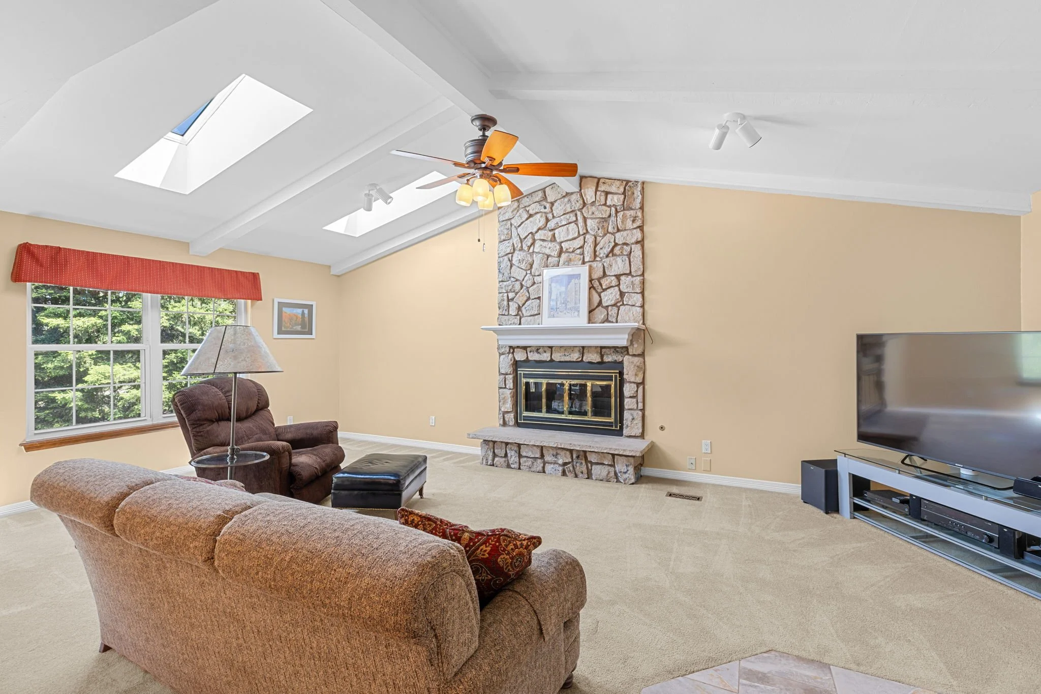 21-web-or-mls-7546 S Madison Cir-21.jpg
