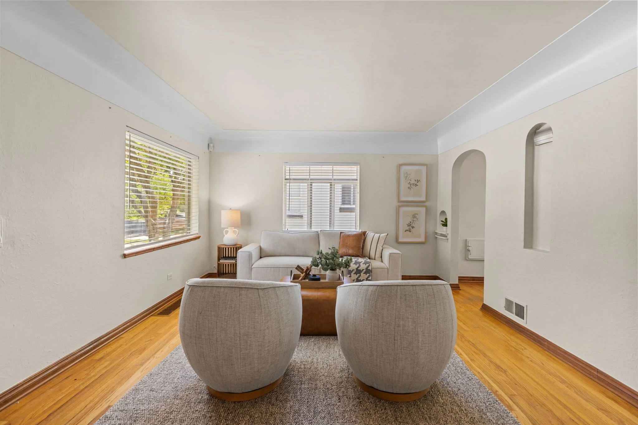 11-web-or-mls-1129 Jasmine St-11.jpg