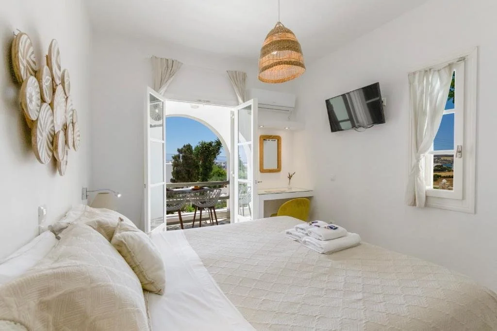 Margaritas Single Room