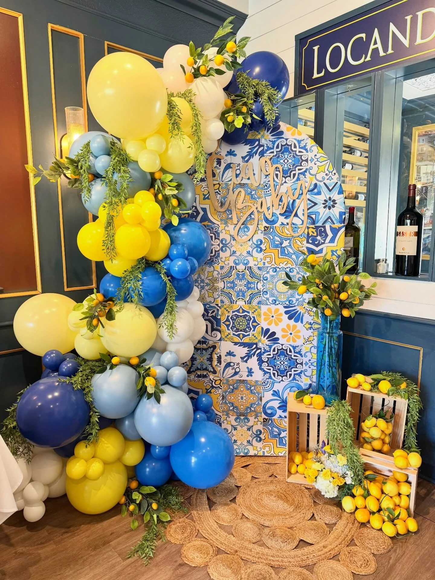 Ciao Baby! 💙🍋🩵

#ciaobaby #babyshowerdecor #lemondecor #balloonstylist #eventstylist
