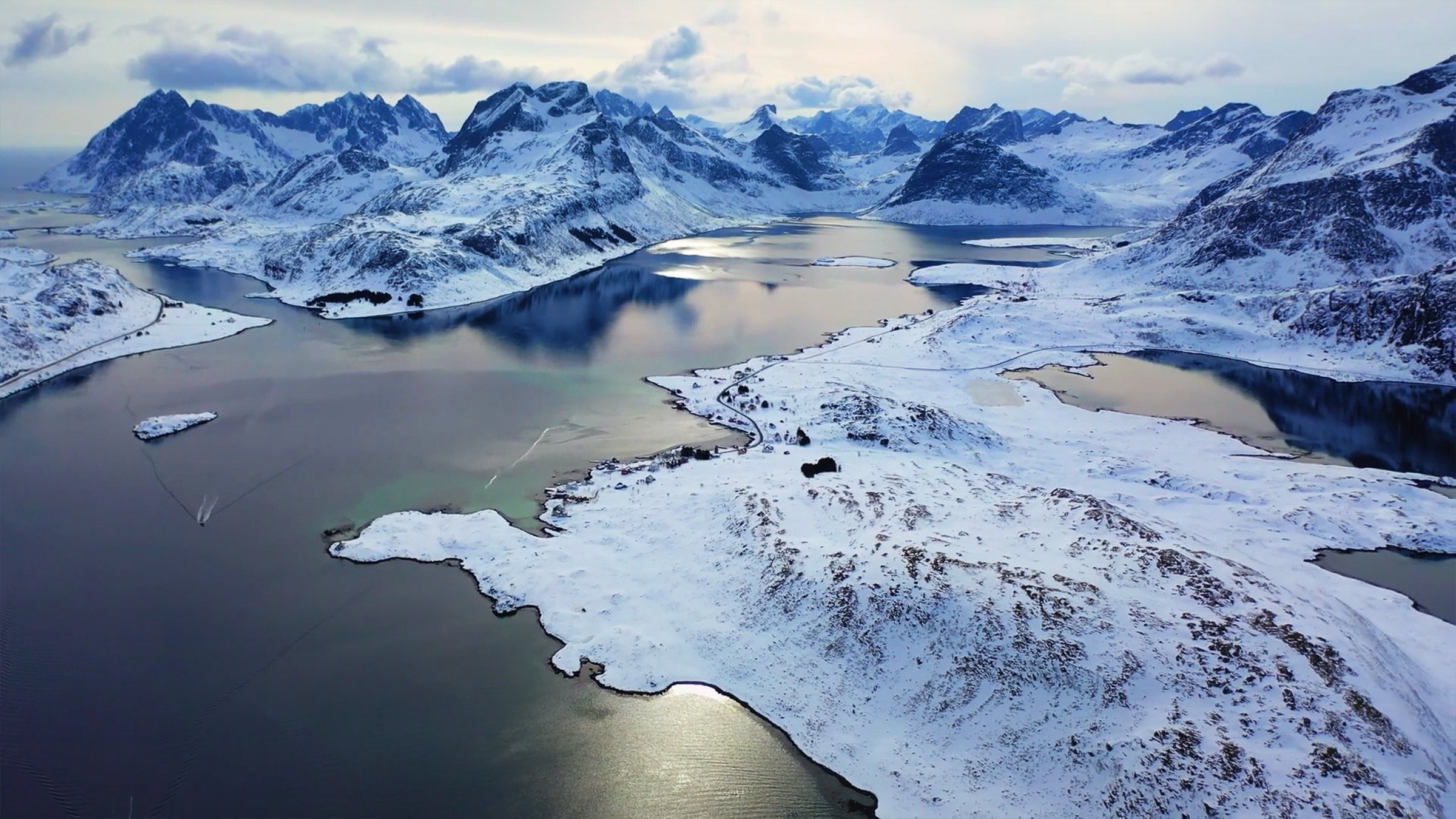 Snowy landscapes - Lofoten Islands Summer Tours