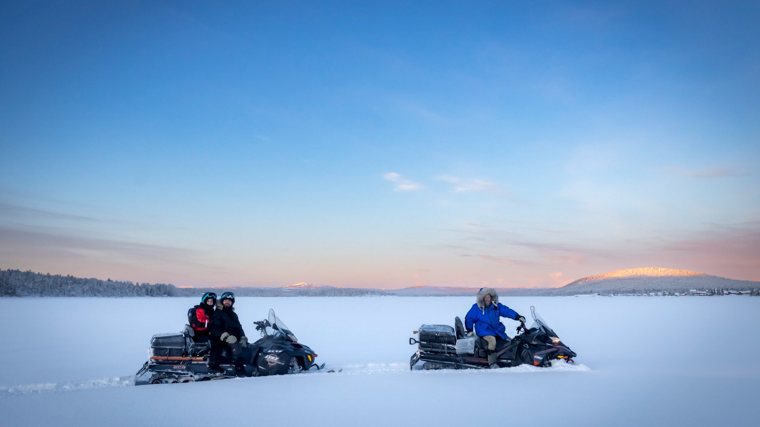 Snowmobile tours to the Ice Hotel, Arctic Forests and Frozen Lakes with Snowdog - Kiruna (Swedish Lapland) 