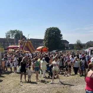 R1.jpg