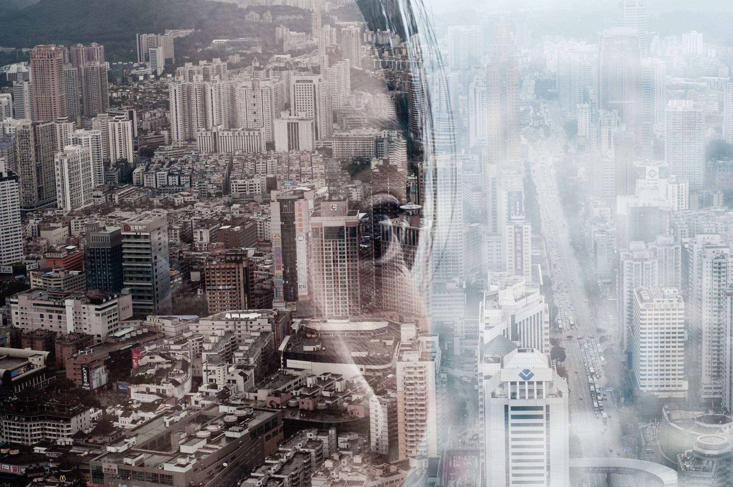 Shenzhen 1-Megacity Soliutde by Jasper James 2010.jpg