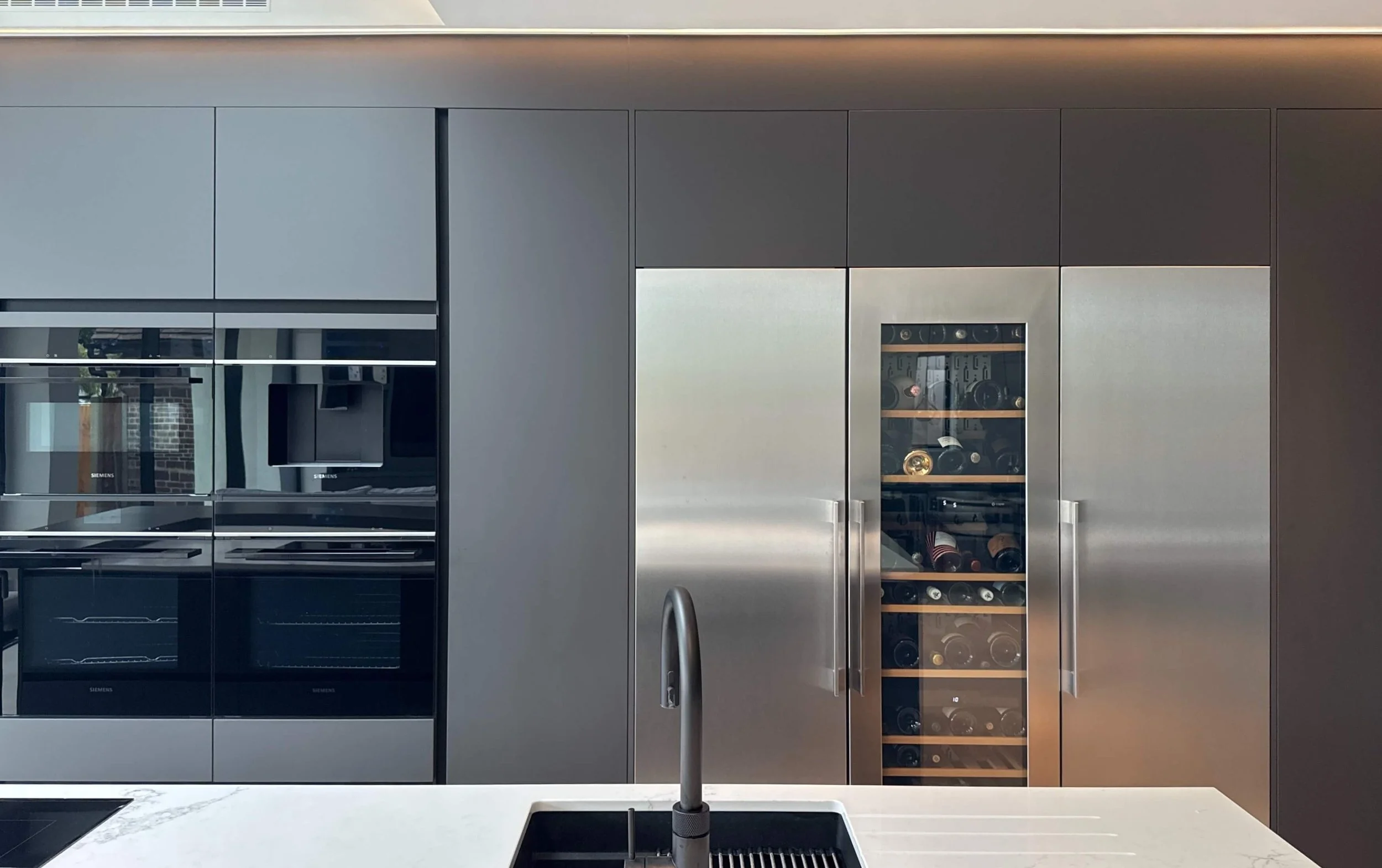 Grey Handleless Kitchen in Bromley