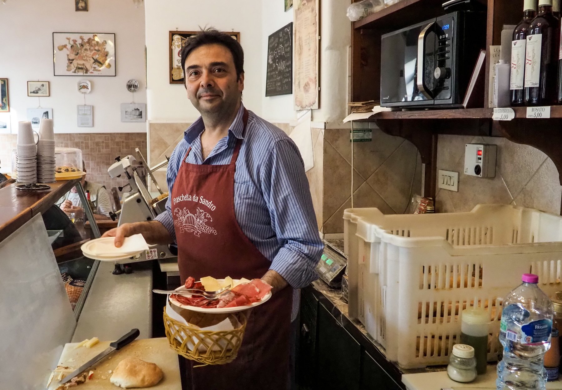 Fraschetta da Sandro, Vino sfuso come una volta…