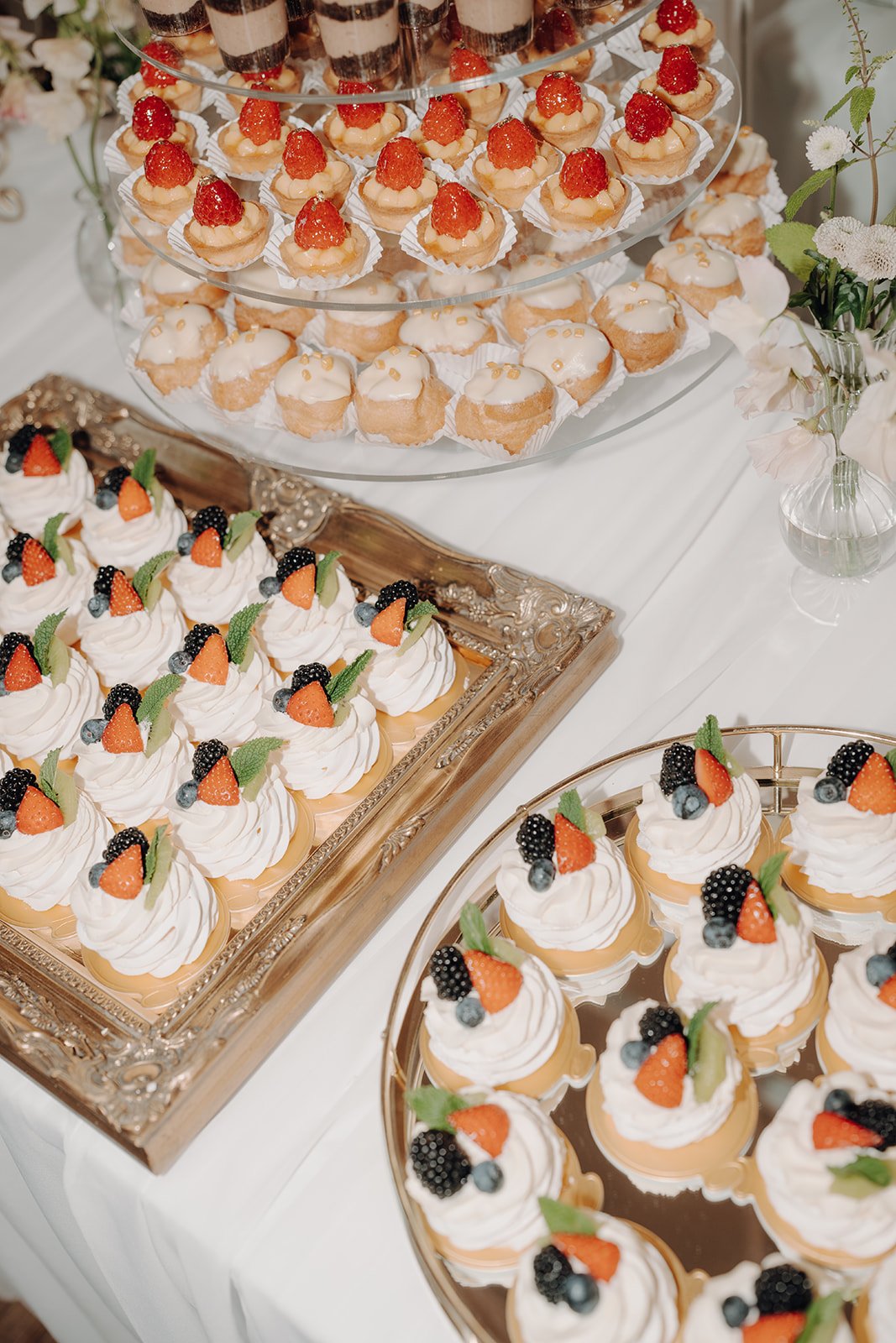 Wedding dessert tables nottinghamshire