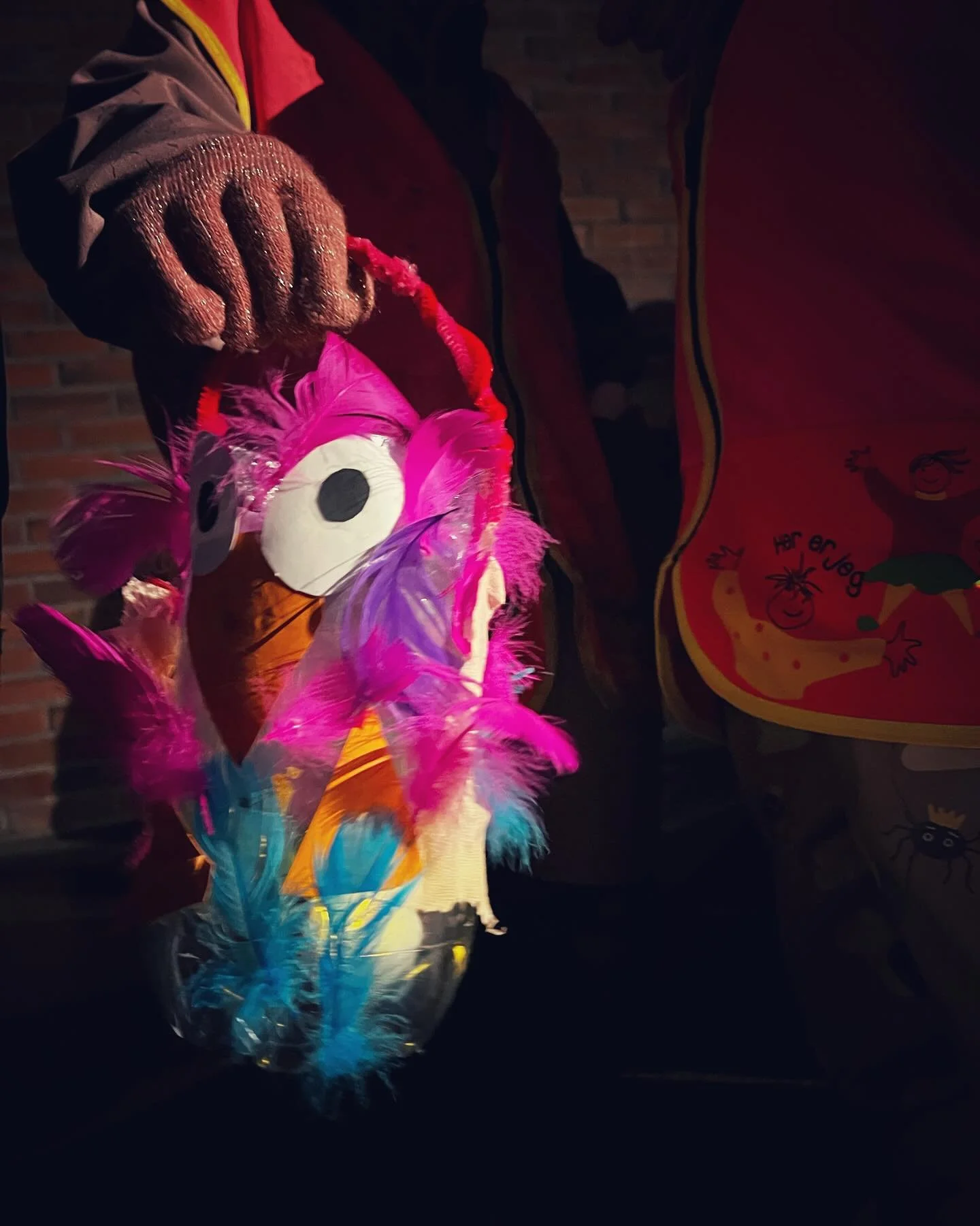 ✨ Ein paar Tage ist der Laternenumzug schon her&hellip;
🌜 In uns klingen die Lieder noch nach &ndash; und die liebevoll gebastelten Laternen der Kindergarten- und Grundschulkinder erleuchten in Gedanken den Weg um unsere DENOSO! 🏮✨🌝 Noen dager har