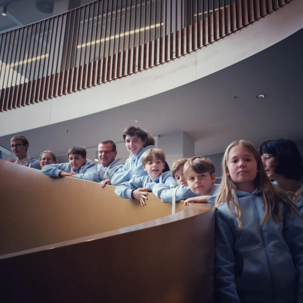 Ein besonderer Auftritt in festlichem Rahmen! 🇩🇪 Beim Empfang der Deutschen Botschaft spielte unser Schulorchester, die @myrenssymfonikere die Nationalhymnen Deutschlands und Norwegens. Ein sch&ouml;ner musikalischer Beitrag, hinter dem viel Vorber