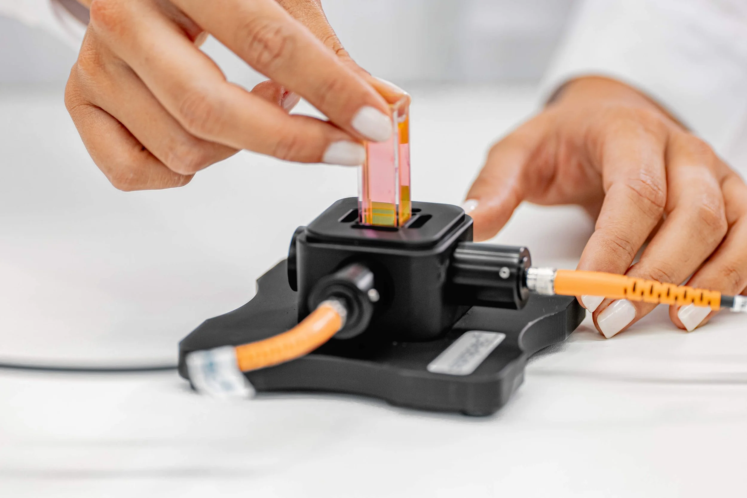 Cuvette Holders Spectroscopy Accessories — Sarspec