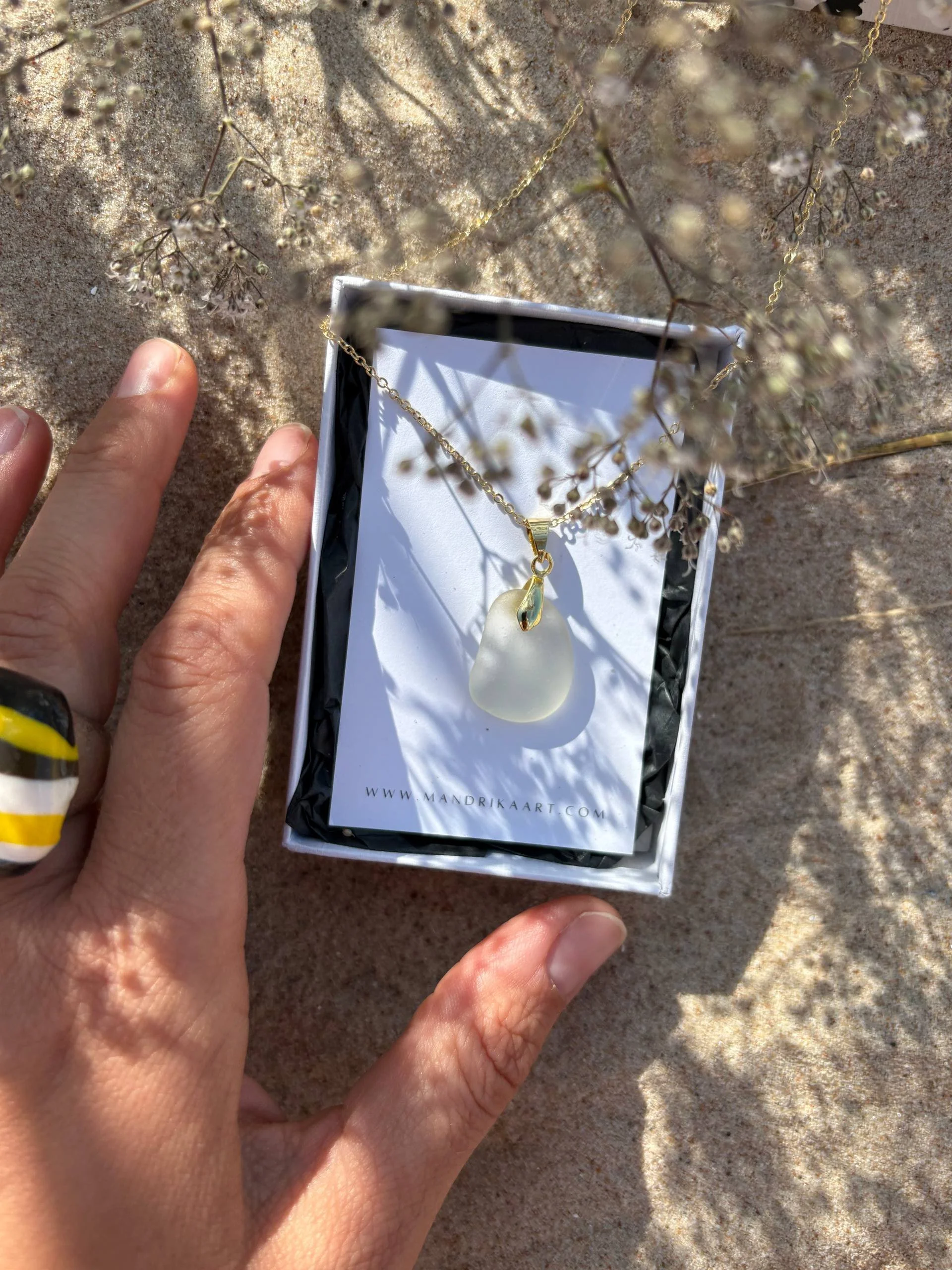 White-sea-stone-1.jpg