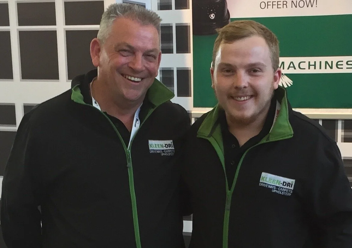 A new approach for a local cleaning specialist