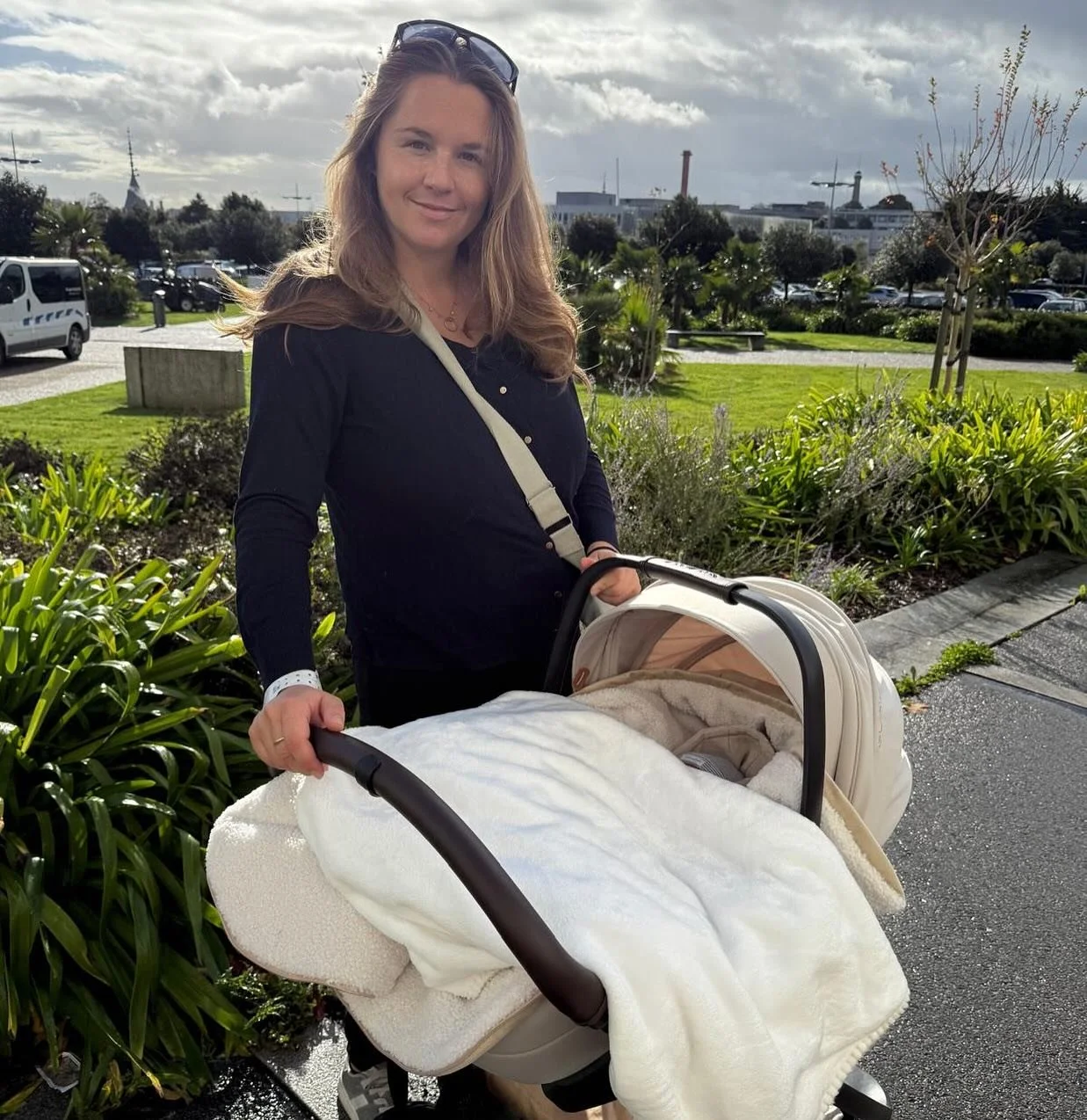 Retour &agrave; la maison pour le d&eacute;but d&rsquo;une nouvelle vie &agrave; 3 &hearts;️ 

Demain @benoit_marie_navigateur part sur la @laminitransat on va suivre &ccedil;a ensemble !