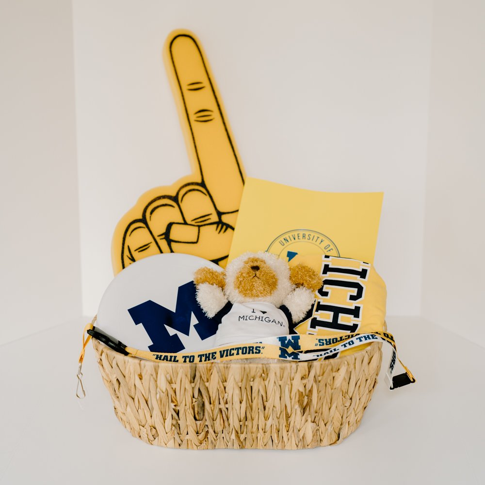 Graduation Basket